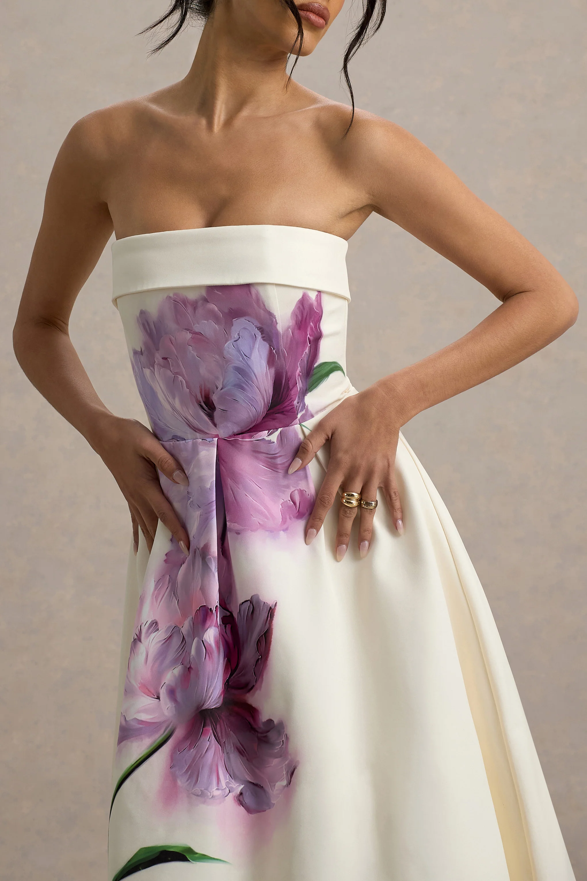 Annalise | Robe Mi-Longue Rose Floral Évasée à Bandeau - Image 3