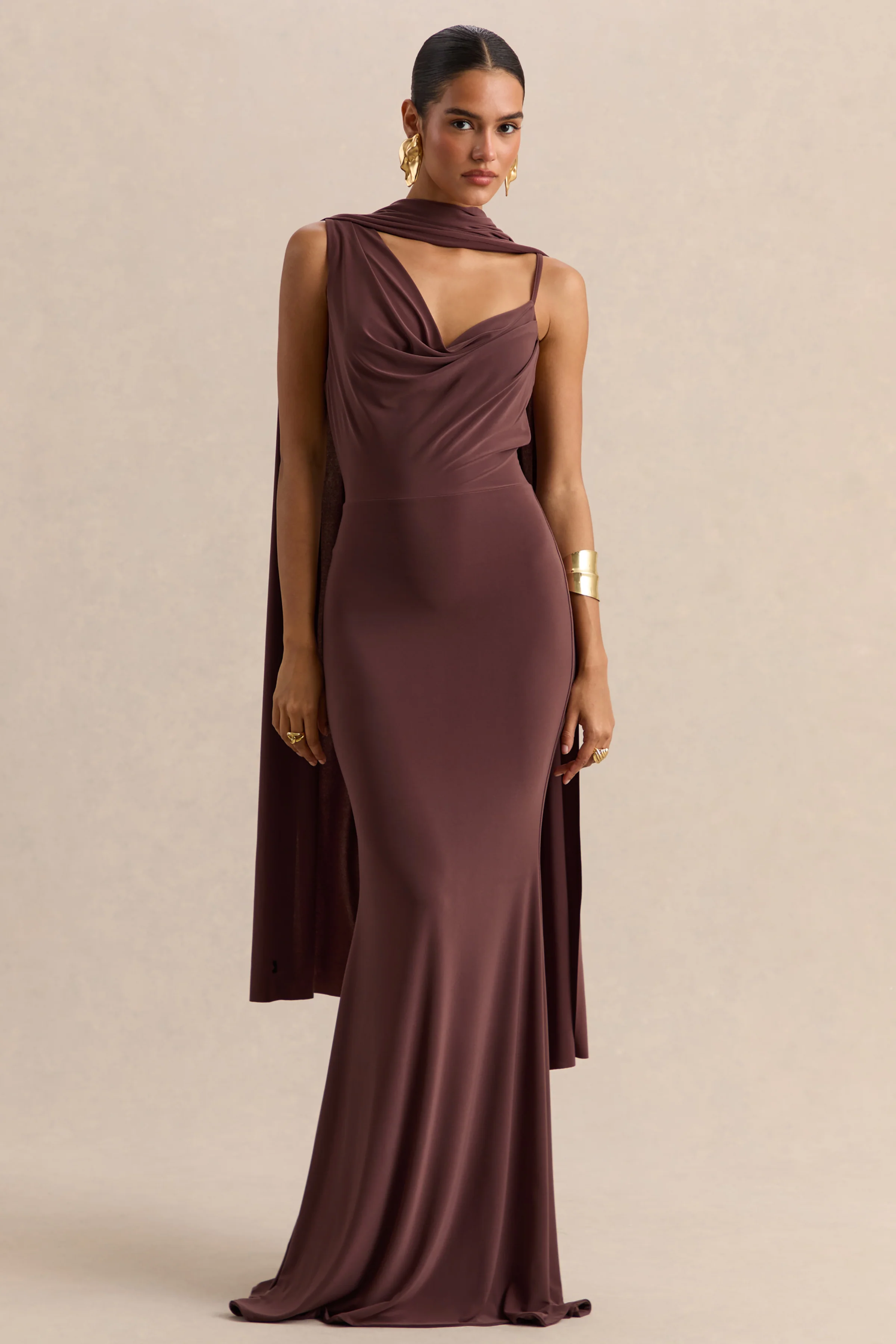 Armelia | Robe longue marron à encolure drapée avec détail écharpe - Image 6
