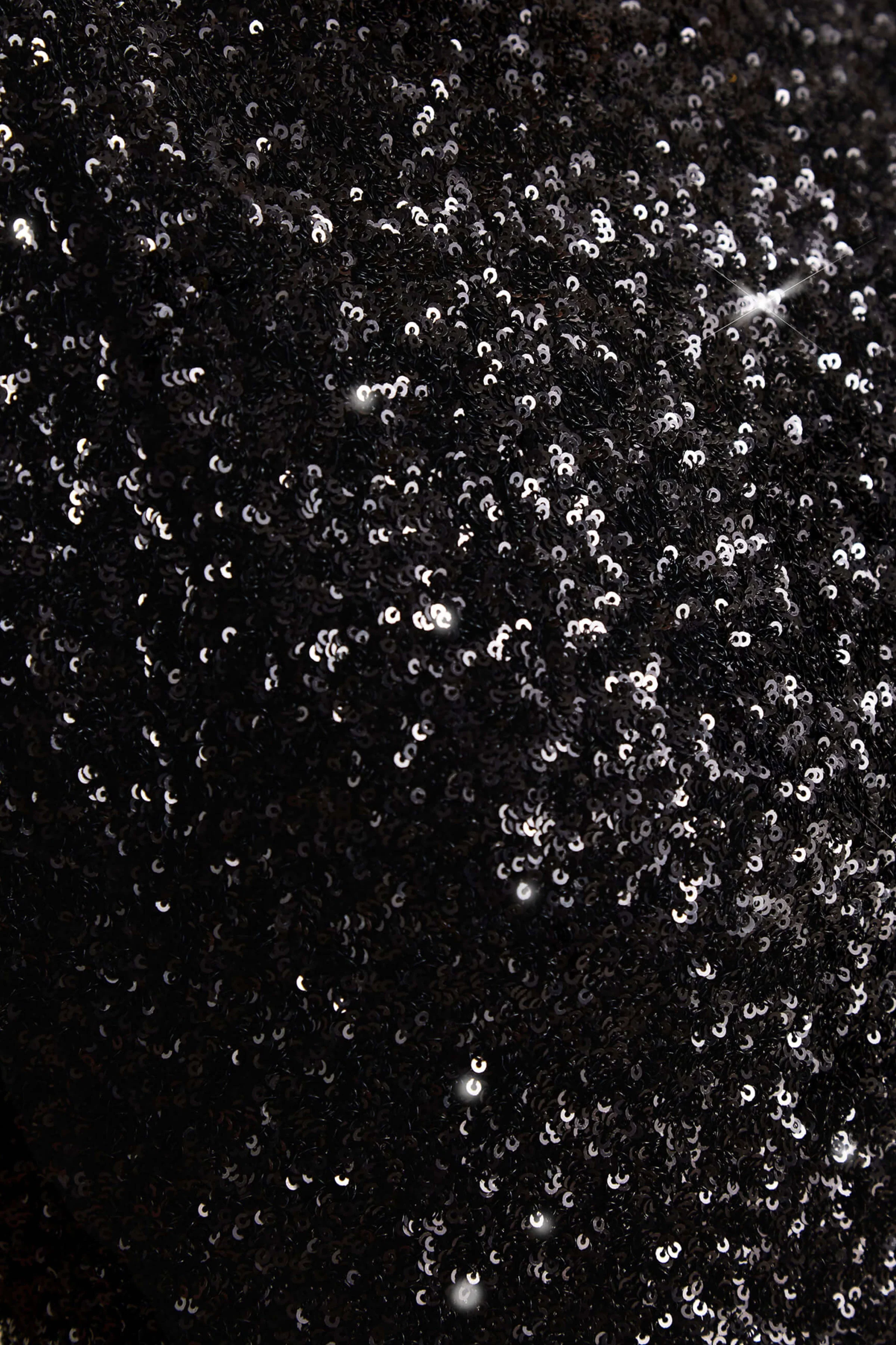 Aurah | Robe longue en sequins noire à col rond et manches courtes - Image 7
