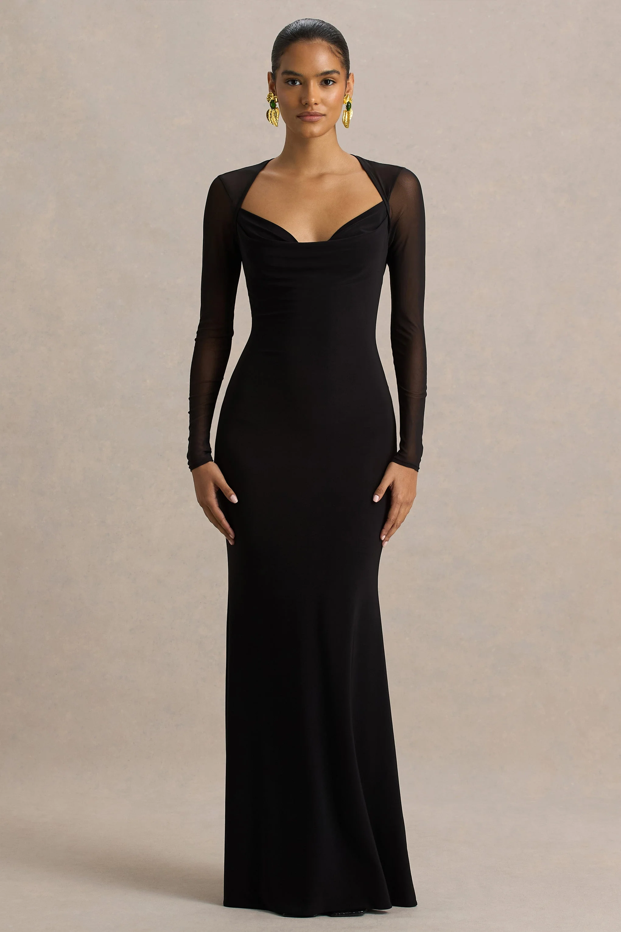 Bethan | Robe longue noire à décolleté drapé avec manches en mesh et dos ouvert - Image 5