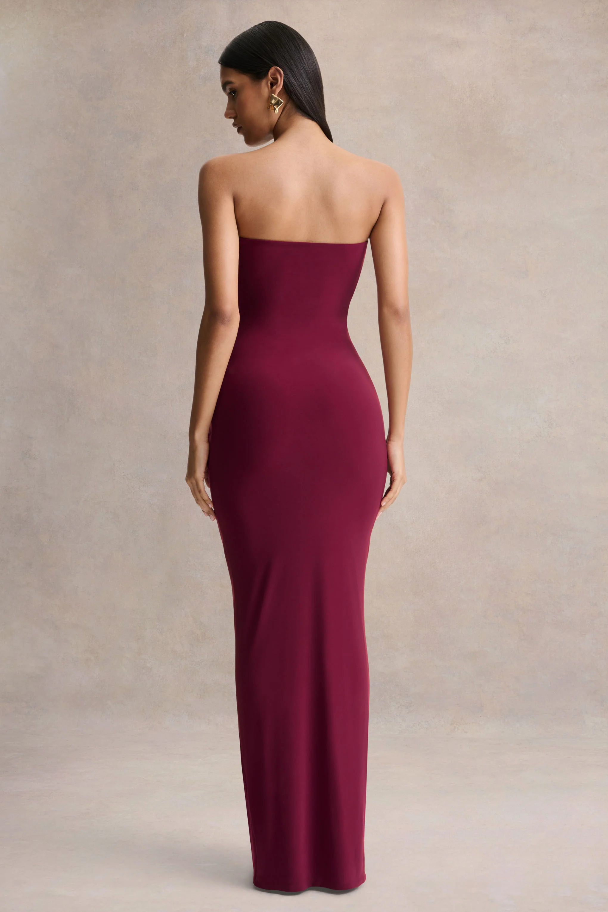 Beverly | Robe longue bandeau bordeaux avec détails froncés - Image 2