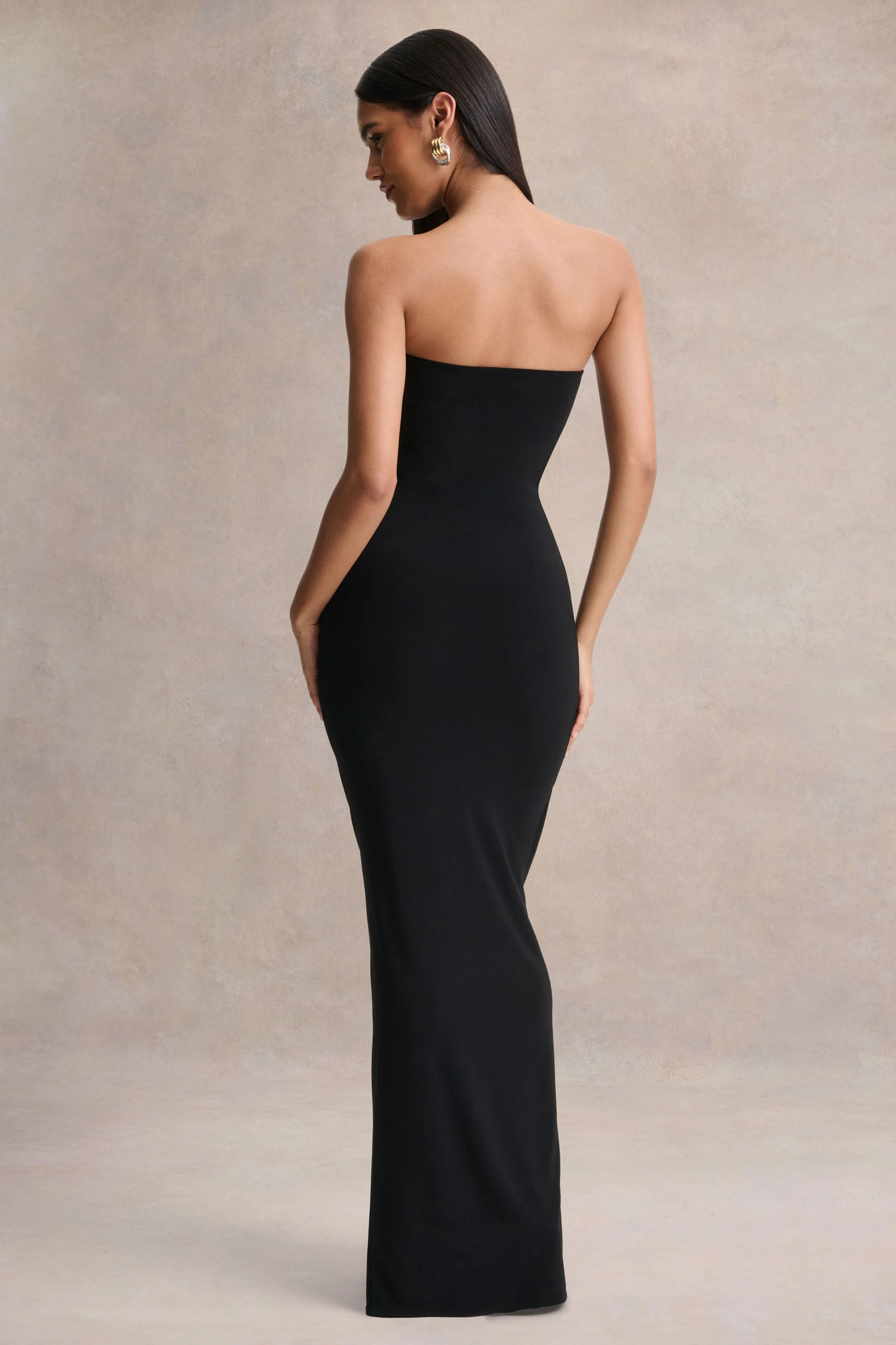 Beverly | Robe longue bandeau noire avec détails froncés - Image 3