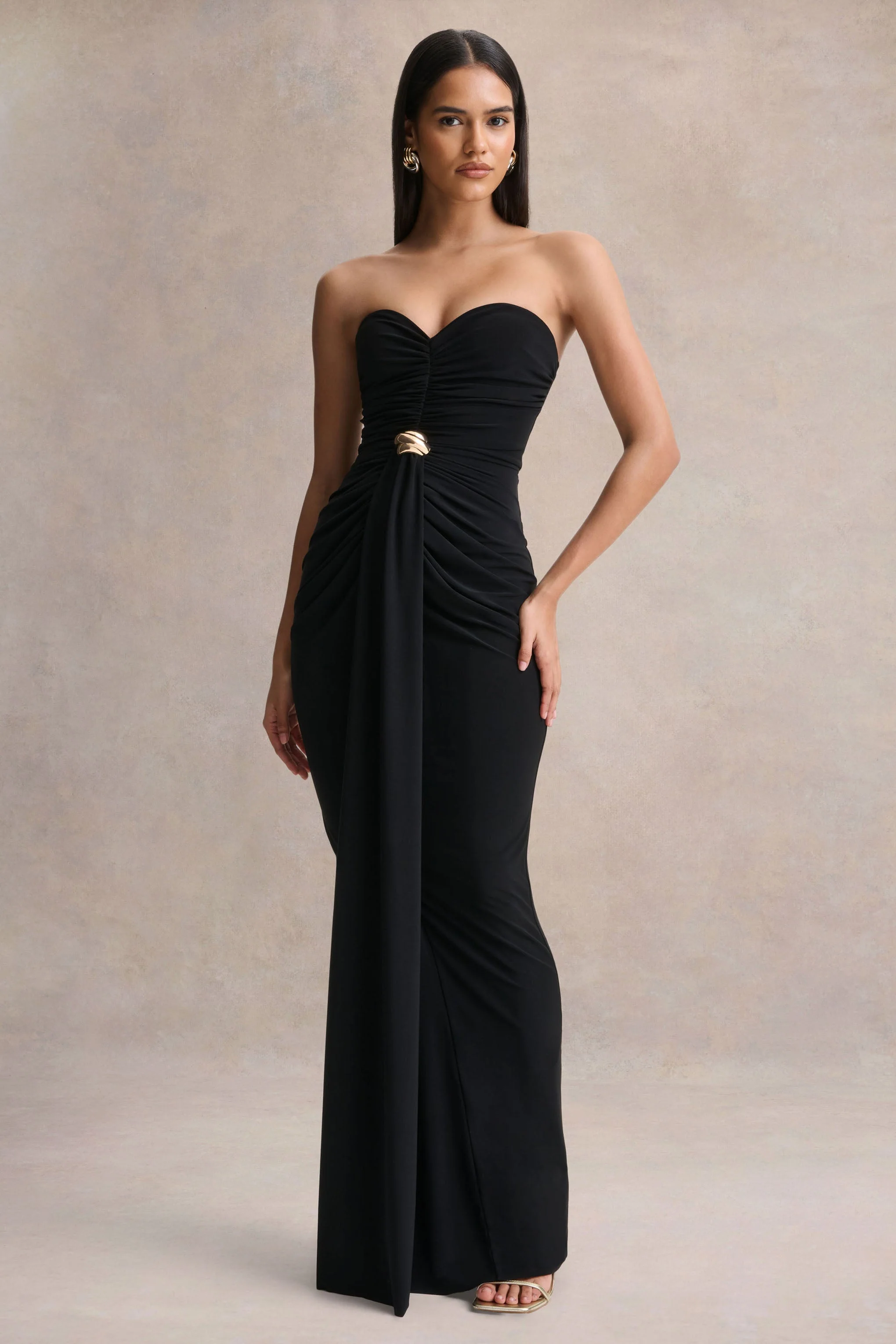Beverly | Robe longue bandeau noire avec détails froncés - Image 5