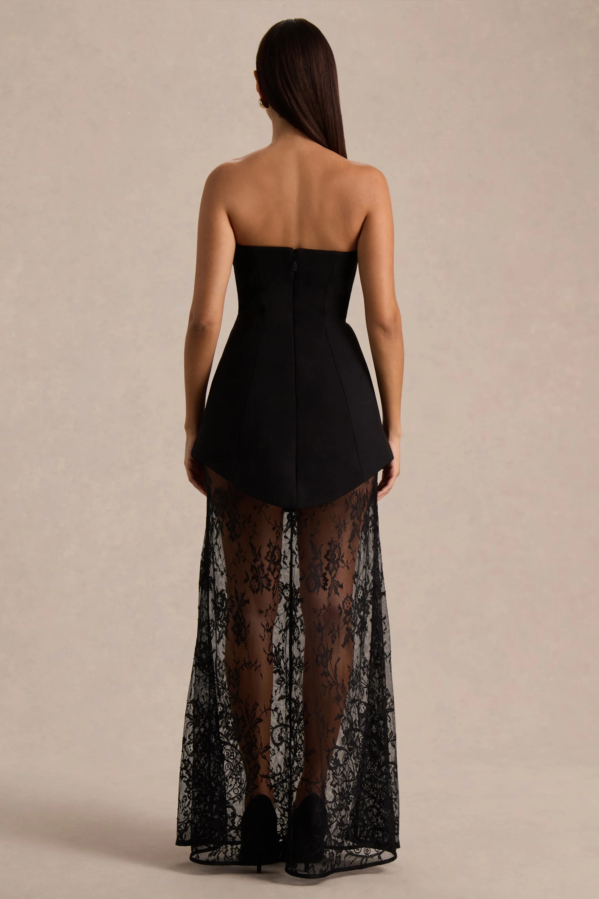 Brandi | Robe longue bandeau noire avec jupe en dentelle - Image 2