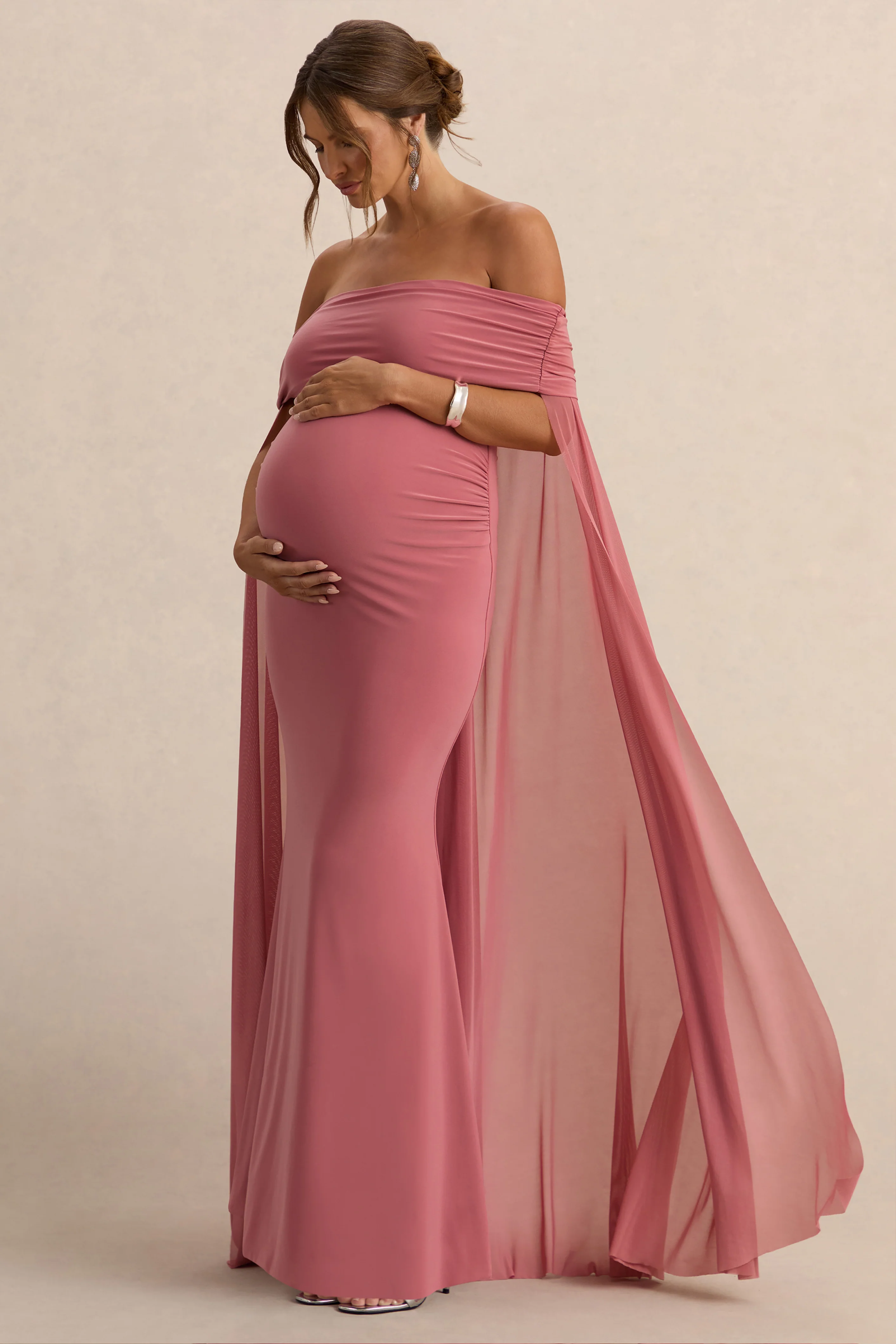 Carlotta | Robe Longue de Maternité Bardot Rose Poudré avec Cape en Chiffon - Image 4