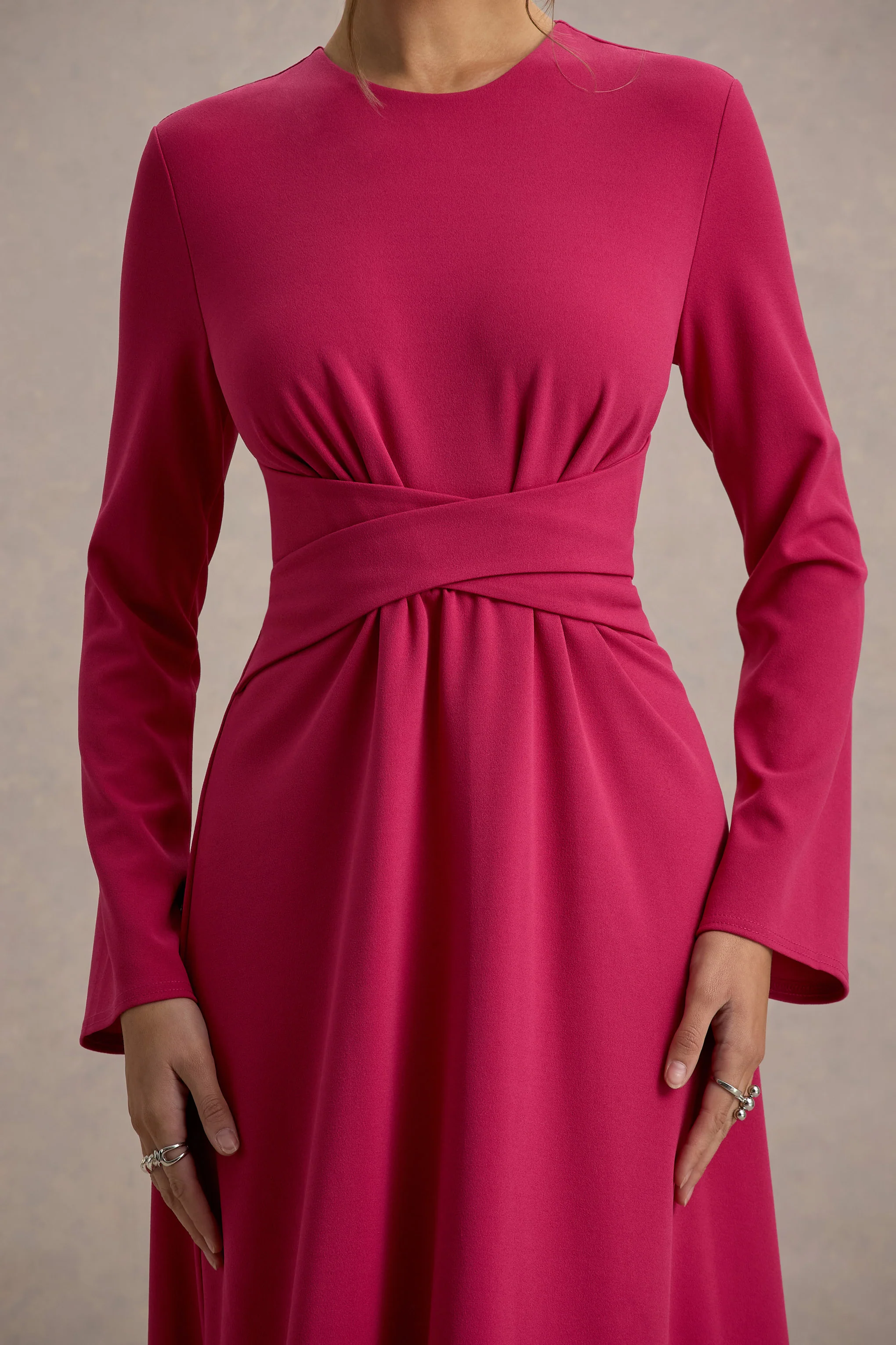 Cassiopeia | Robe Mi-Longue Rose à Manches Longues avec Taille Croisée - Image 6