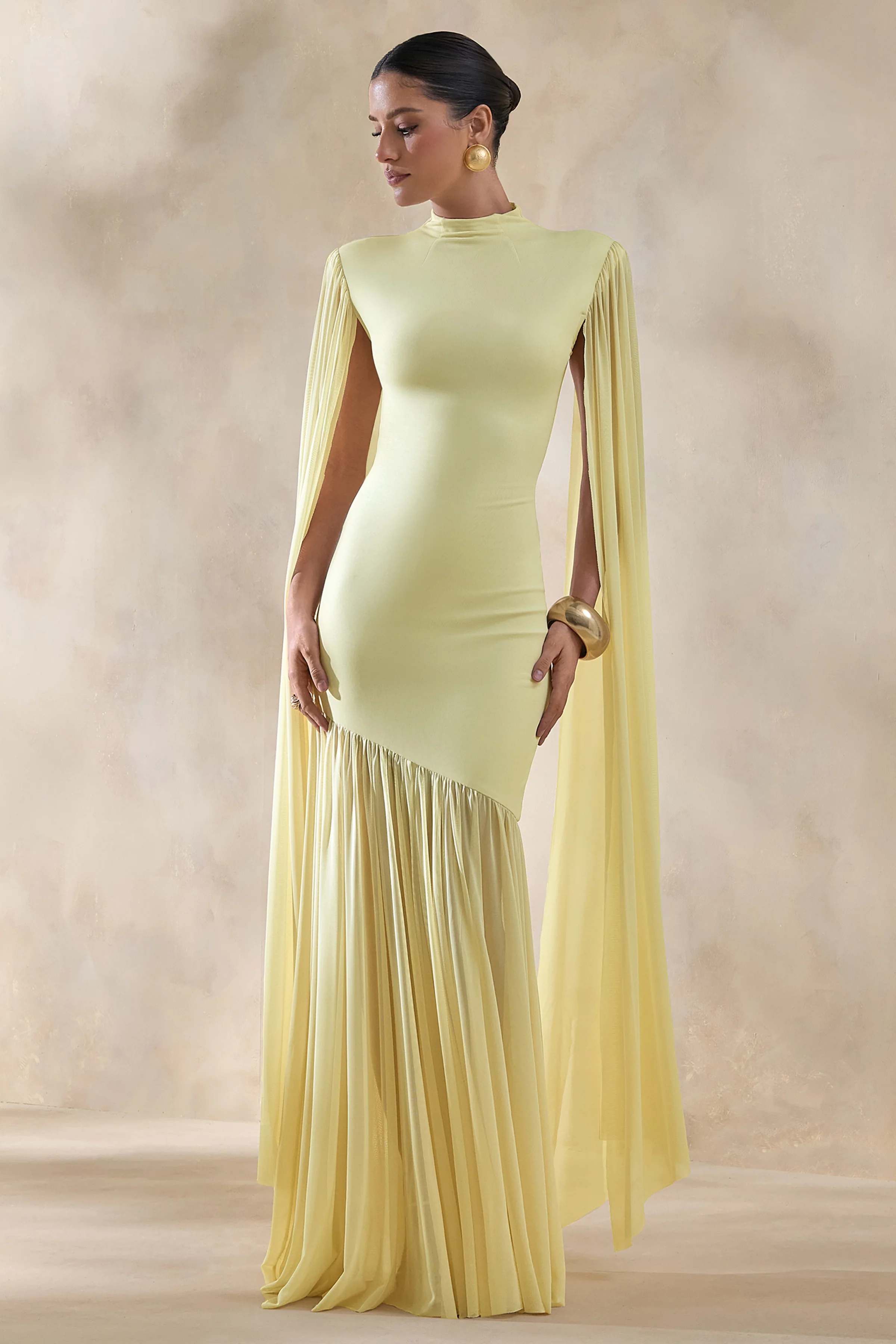 Chantelle | Robe longue citron à col montant avec taille basse et manches cape