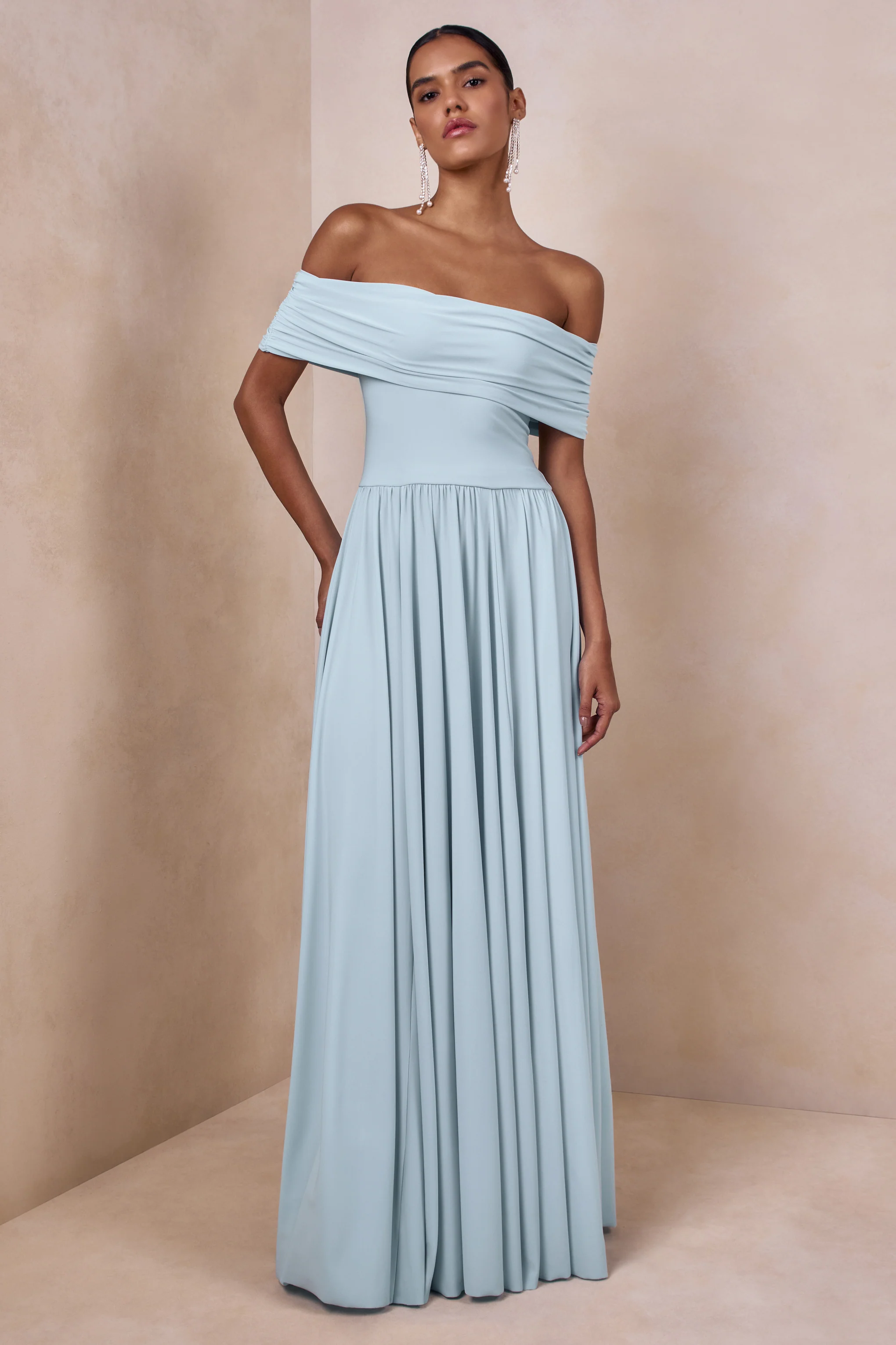 Cindie | Robe longue bleu poudré à col bardot - Image 4