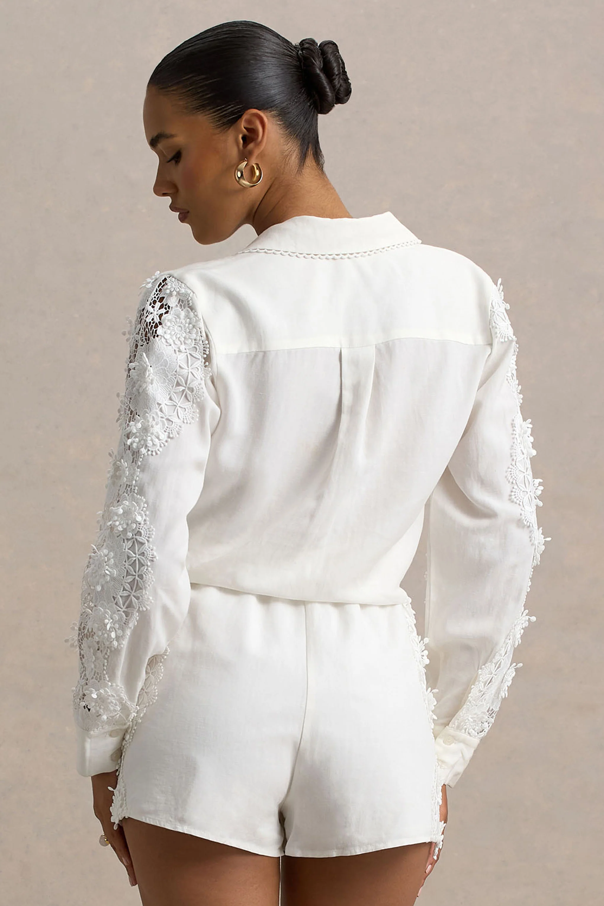 Coconut | Chemise boutonnée écru avec détails en dentelle - Image 3