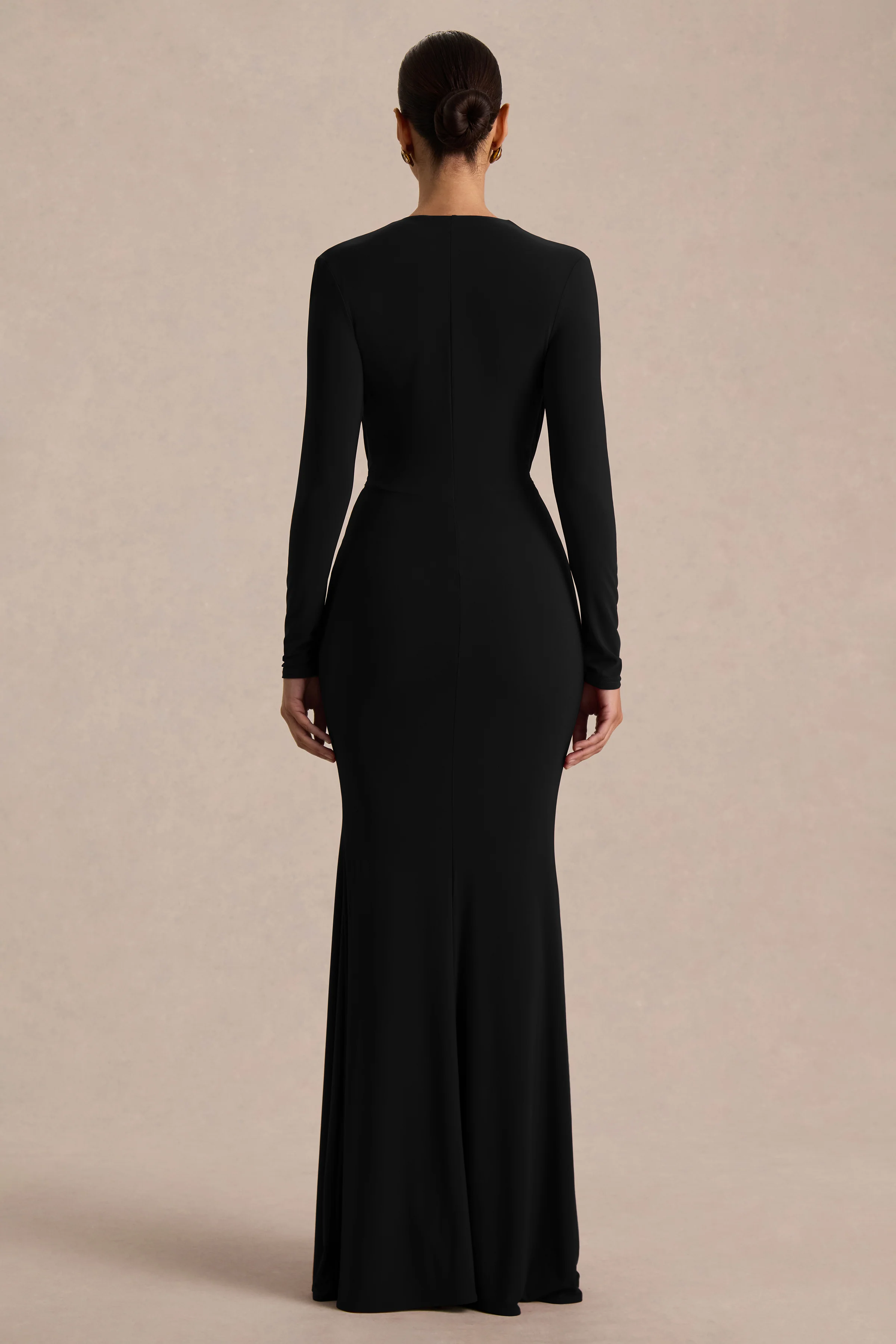 Command | Robe longue noire à décolleté plongeant avec fente haute sur le devant - Image 2