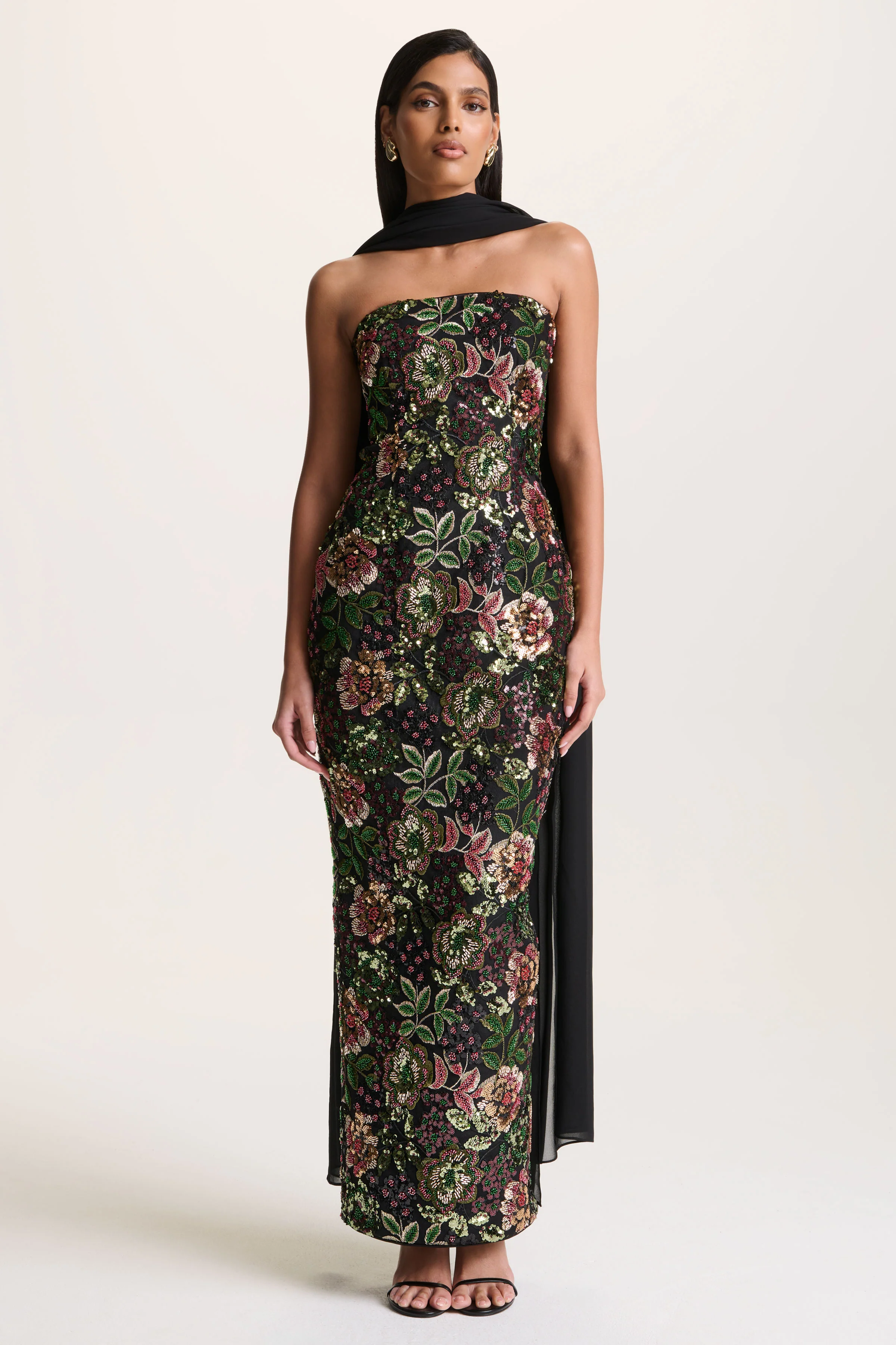 Cora | Robe longue en tulle orné motif floral hivernal à encolure bandeau et détail foulard - Image 2