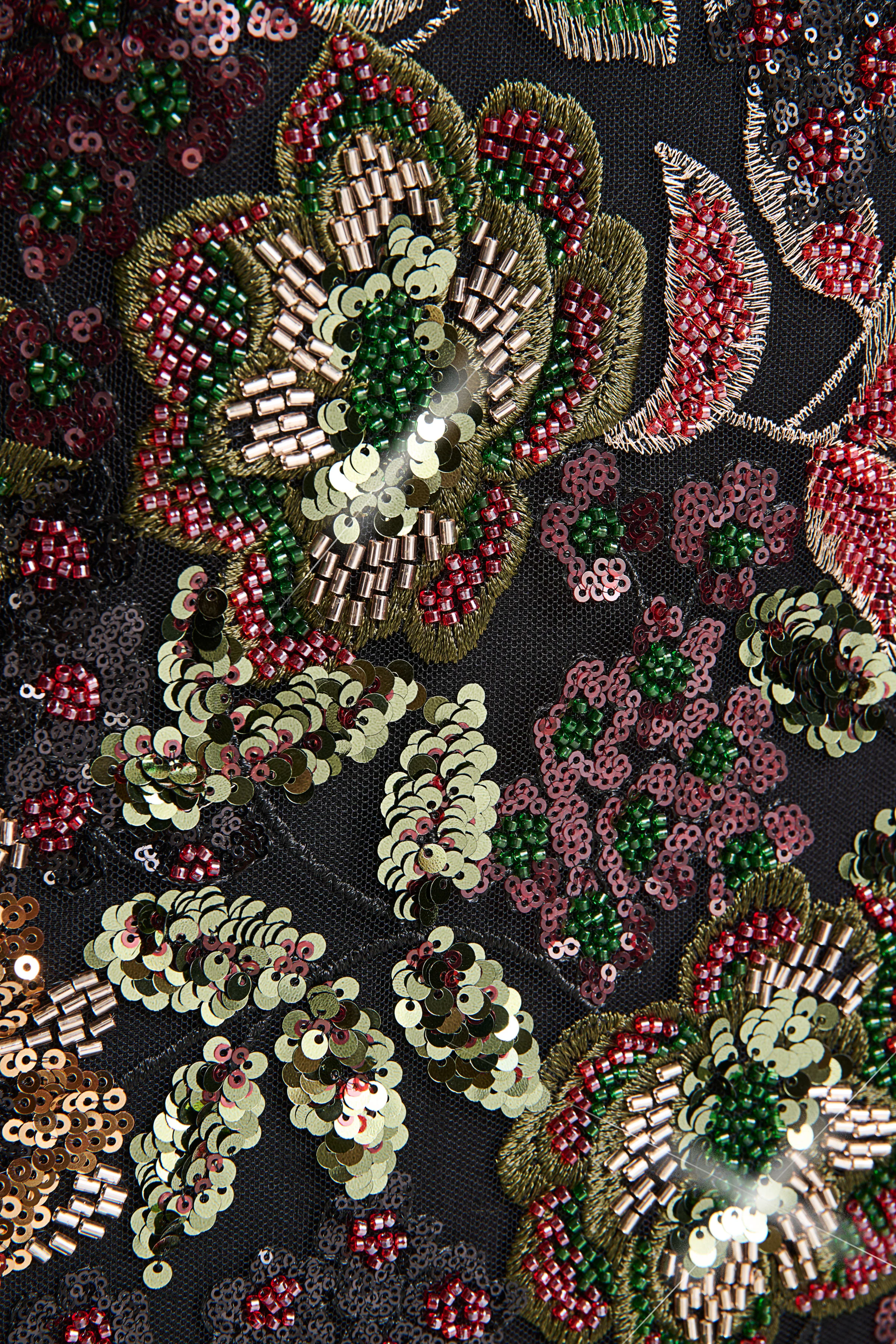 Cora | Robe longue en tulle orné motif floral hivernal à encolure bandeau et détail foulard - Image 9