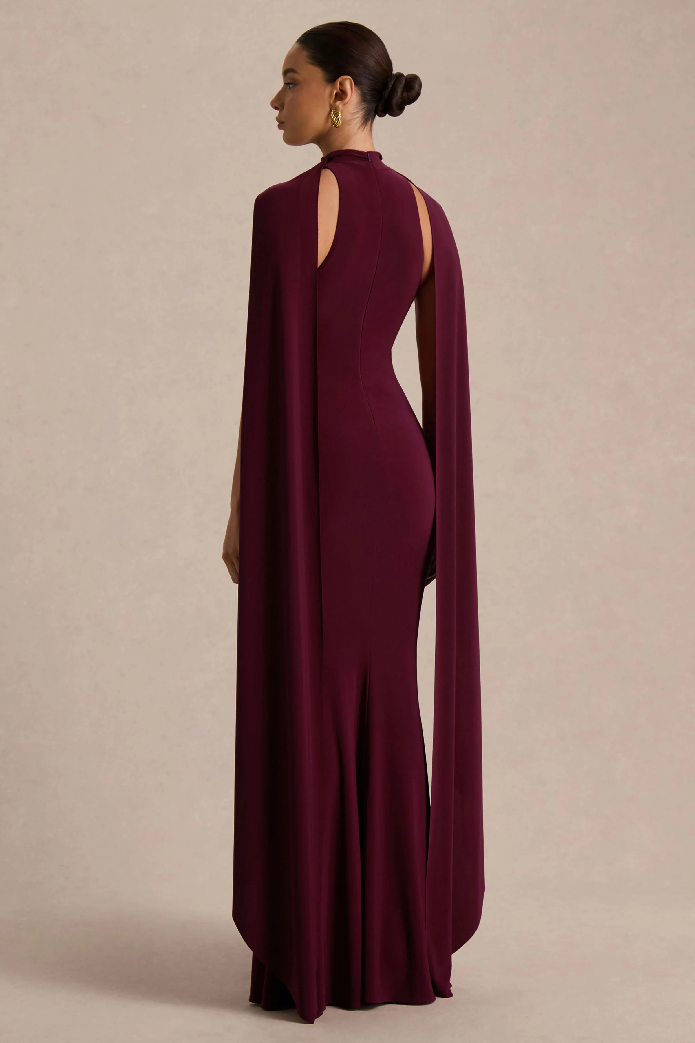 Cordy | Robe longue bordeaux à dos nu avec détail foulard - Image 2