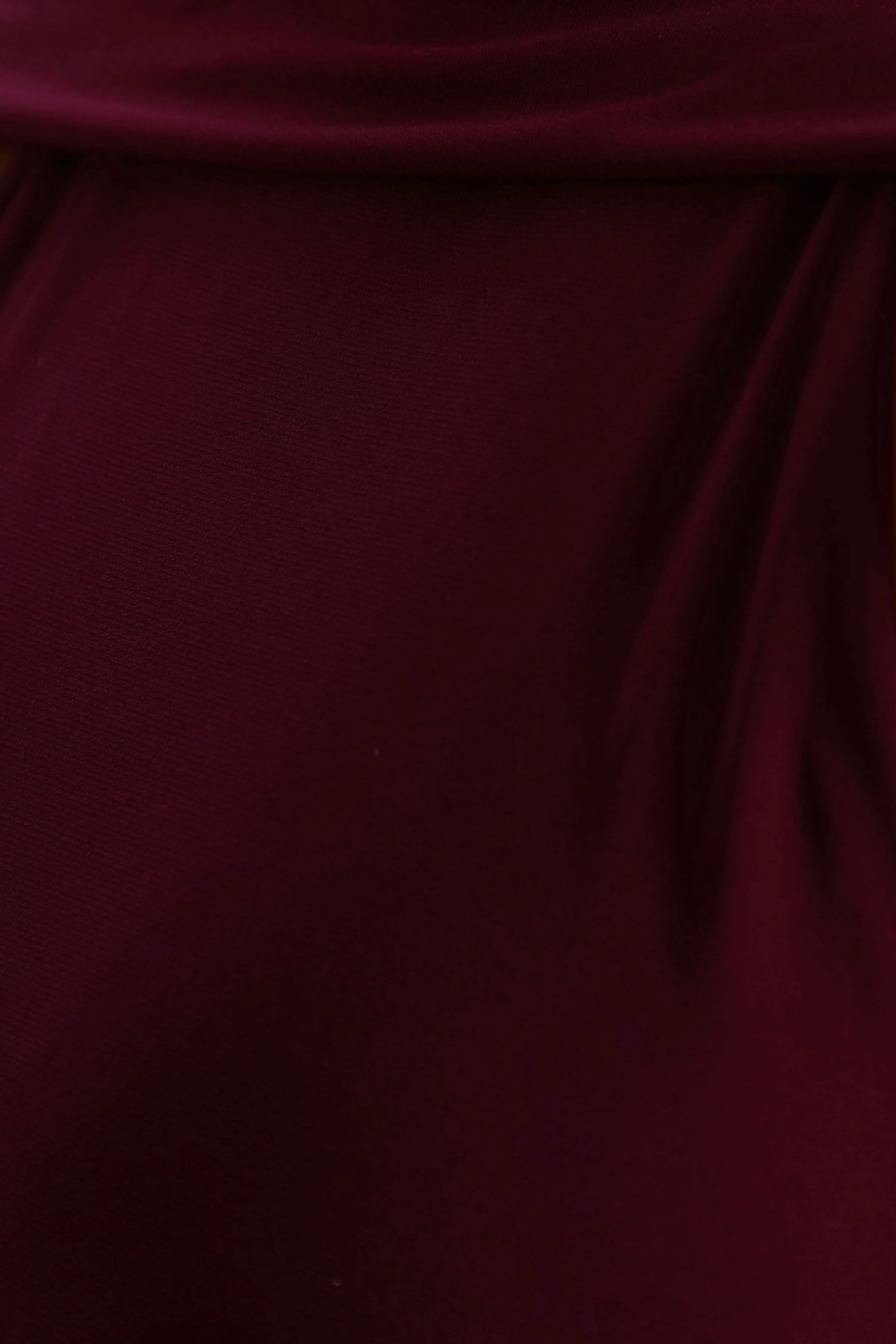 Cordy | Robe longue bordeaux à dos nu avec détail foulard - Image 6
