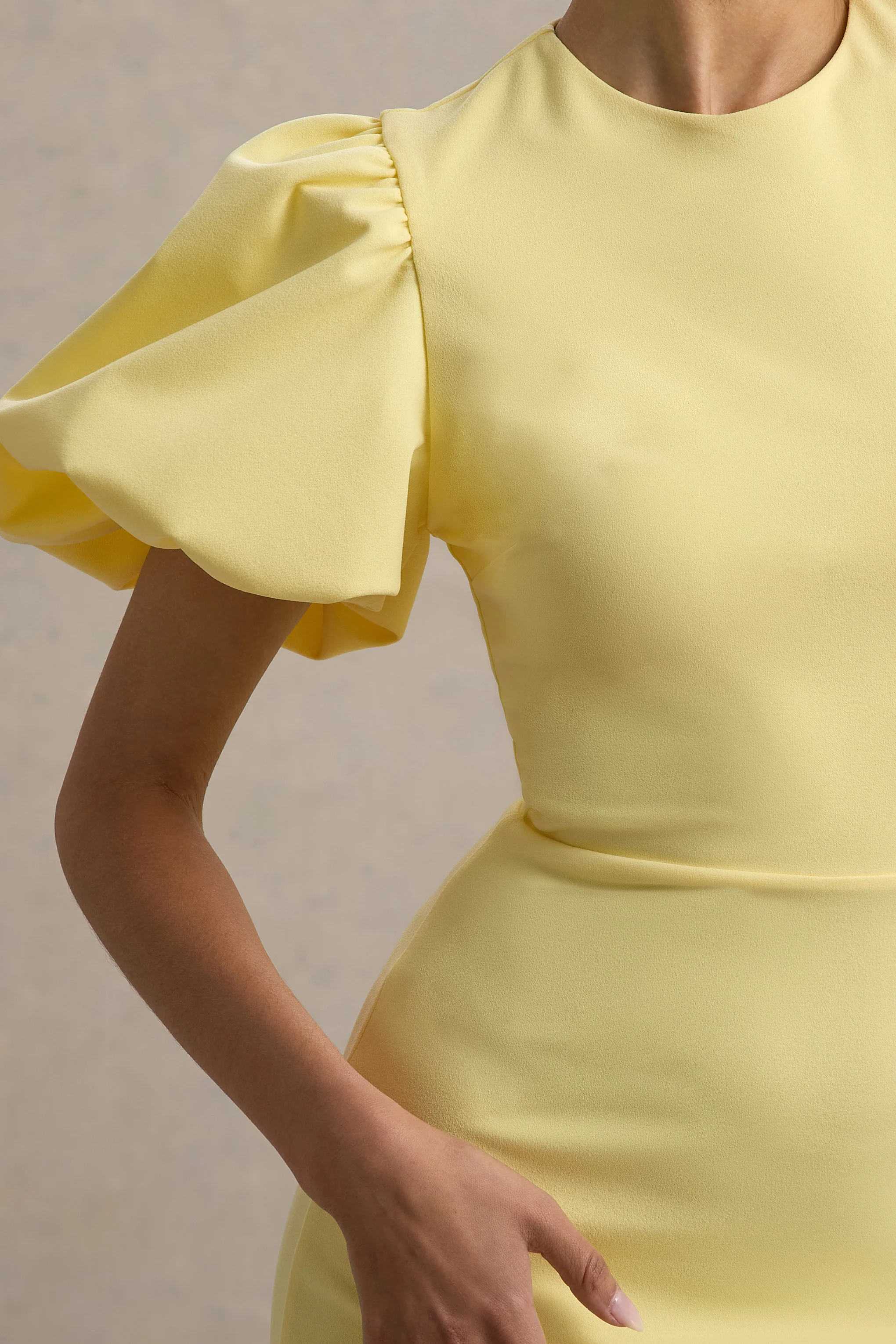Dakota | Robe Mi-Longue Citron à Manches Bouffantes - Image 6