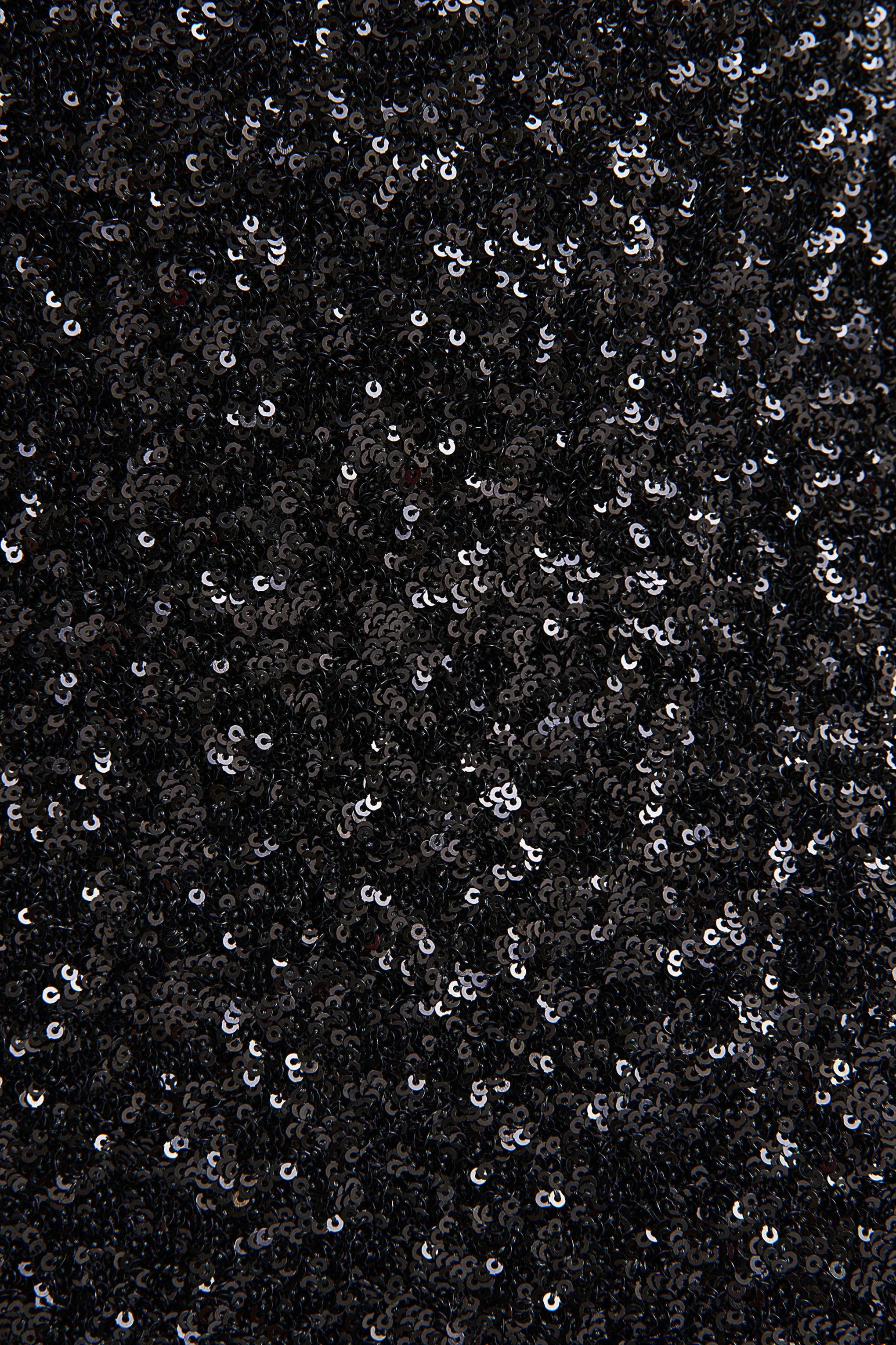Daze | Robe longue noire à sequins à encolure bandeau avec bordure en plumes - Image 5