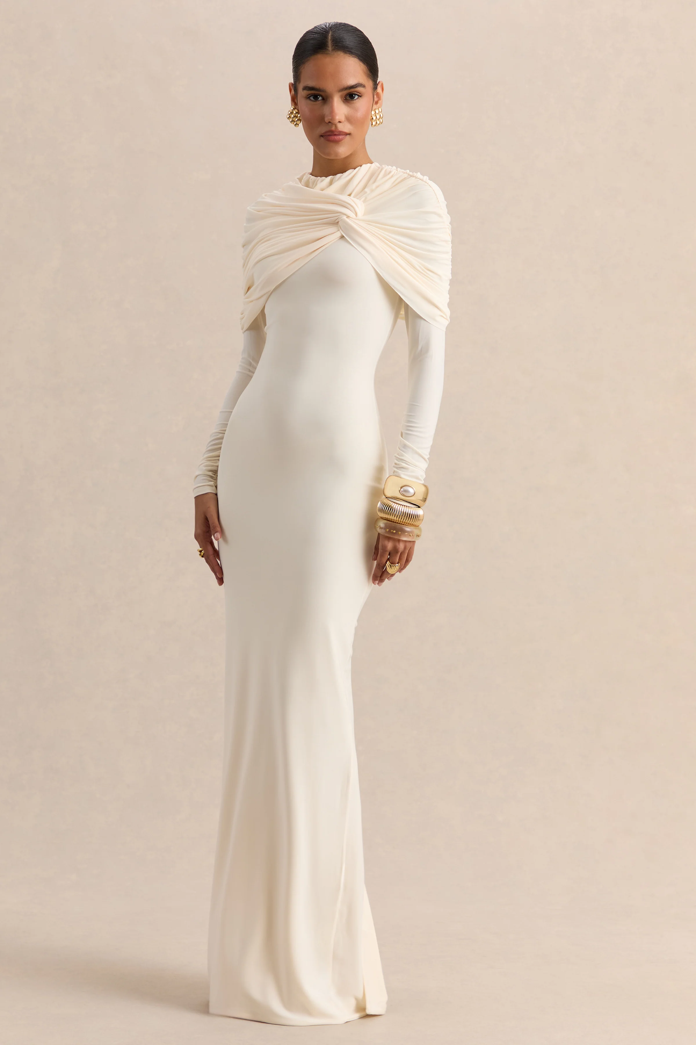 Evessa | Robe longue crème avec encolure ronde et détails froncés - Image 4