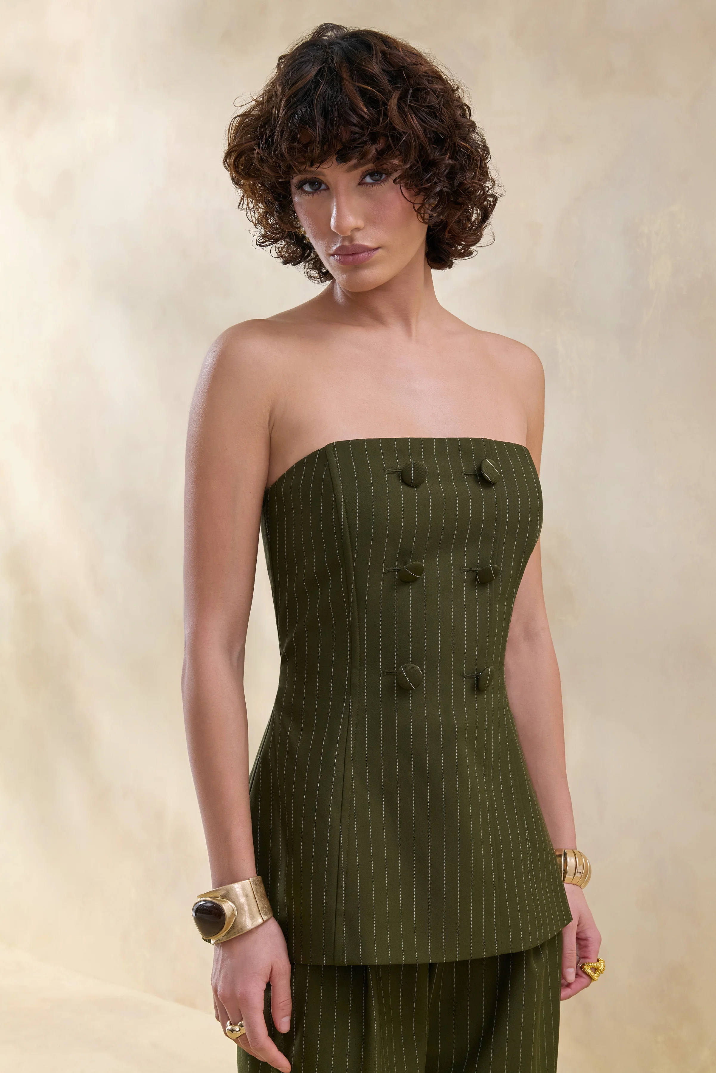 Fable | Top bandeau tailleur à fines rayures olive - Image 4