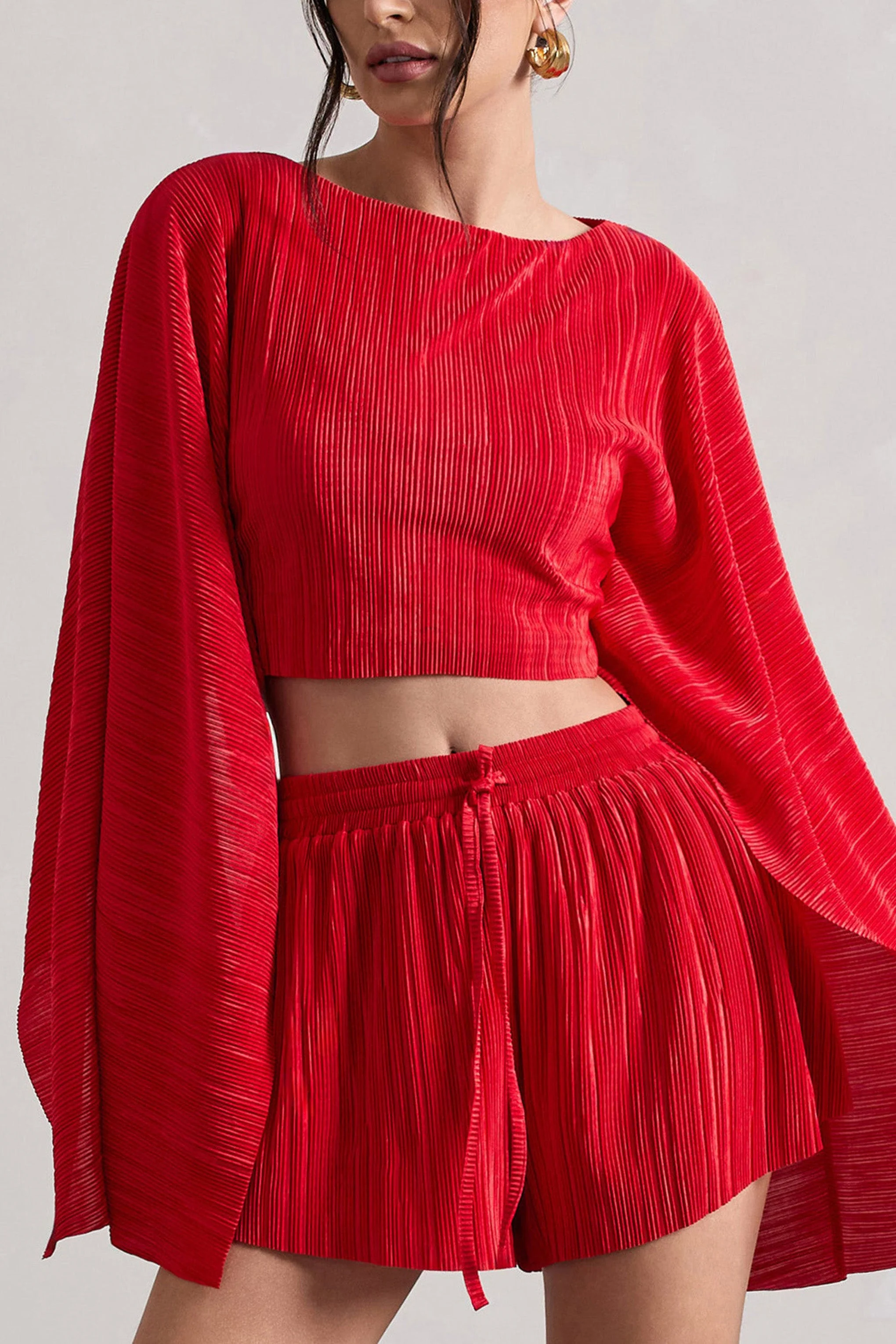 Flare | Crop top à manches cape en plissé rouge - Image 3