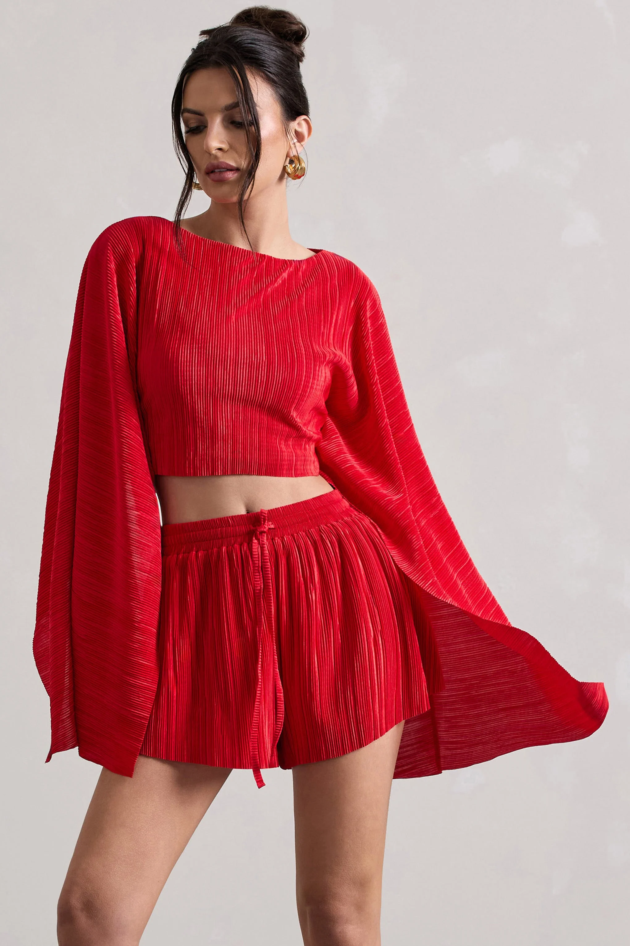 Flare | Crop top à manches cape en plissé rouge - Image 6