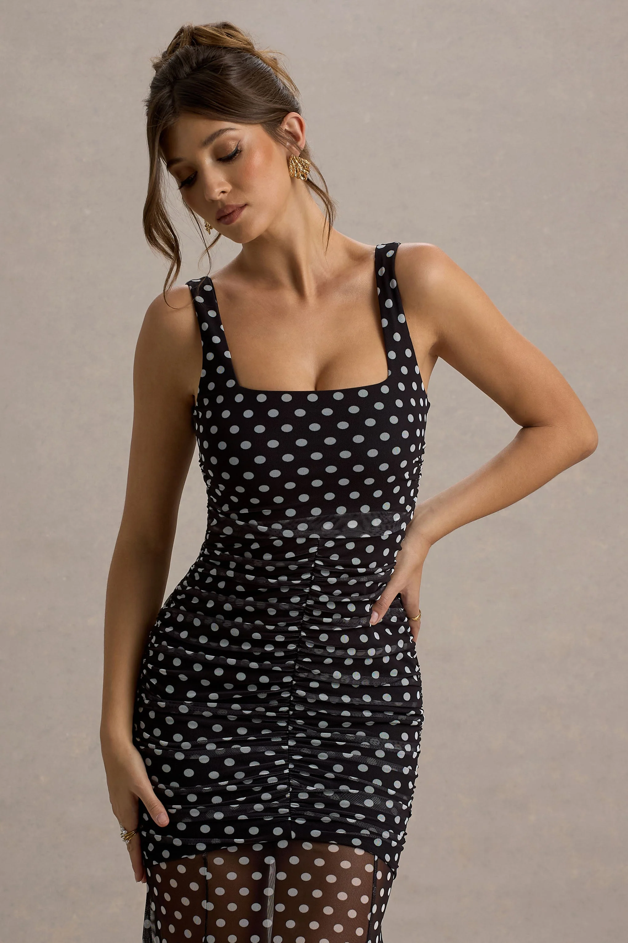 Galaxia | Robe Longue à pois noirs et blancs avec jupe en mesh - Image 3