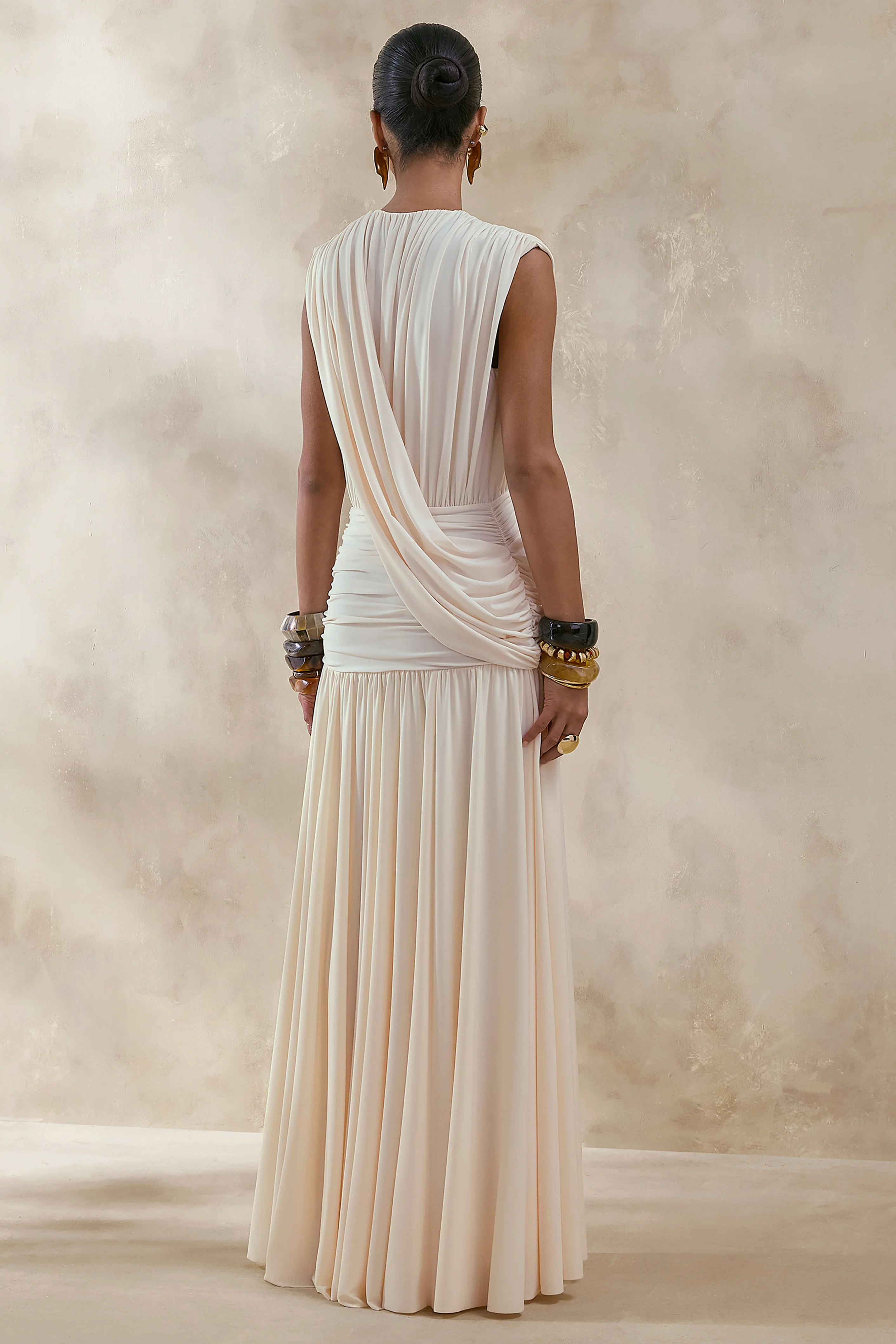 Glorina | Robe Longue Crème Décolleté-Plongeant Avec Détail-Drapé - Image 2