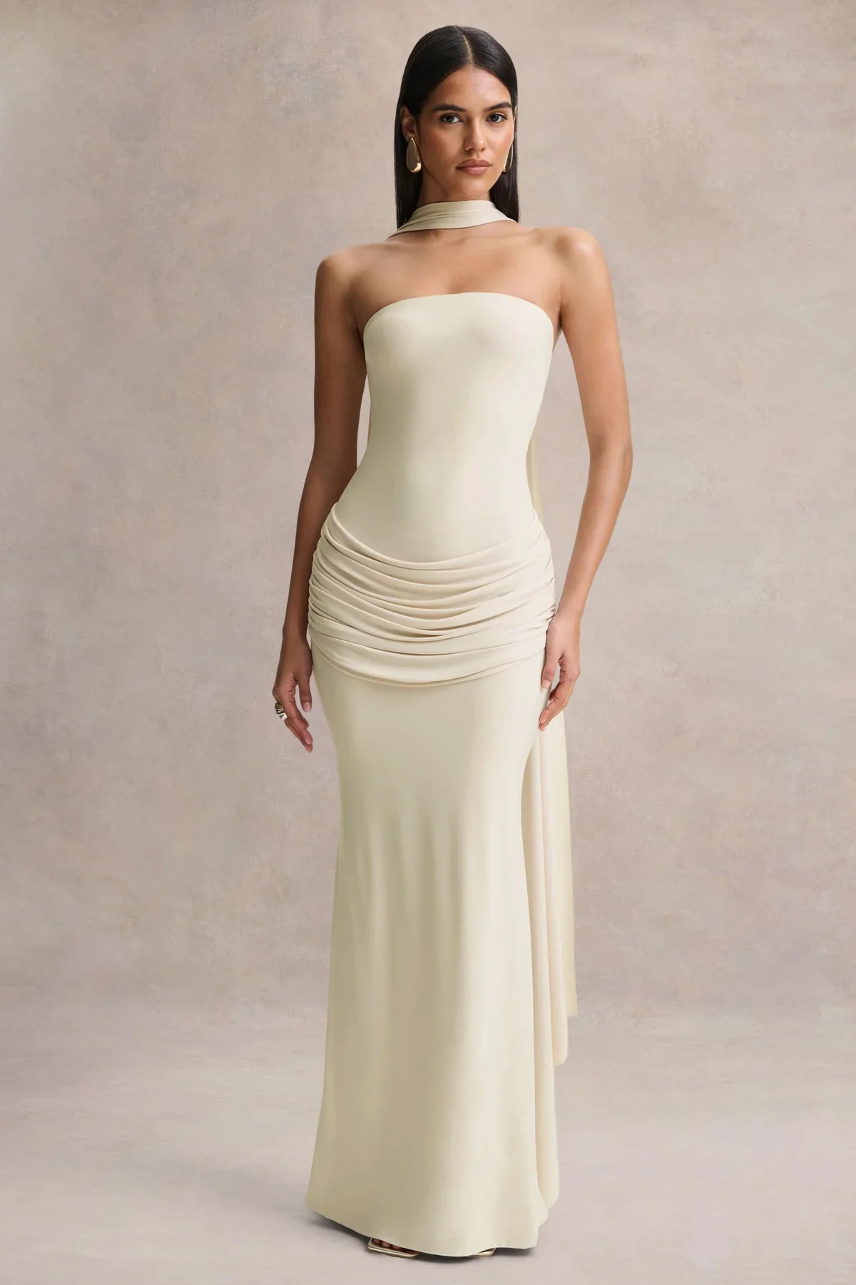 Graciella | Robe longue bandeau Stone avec détails drapés et écharpe - Image 5