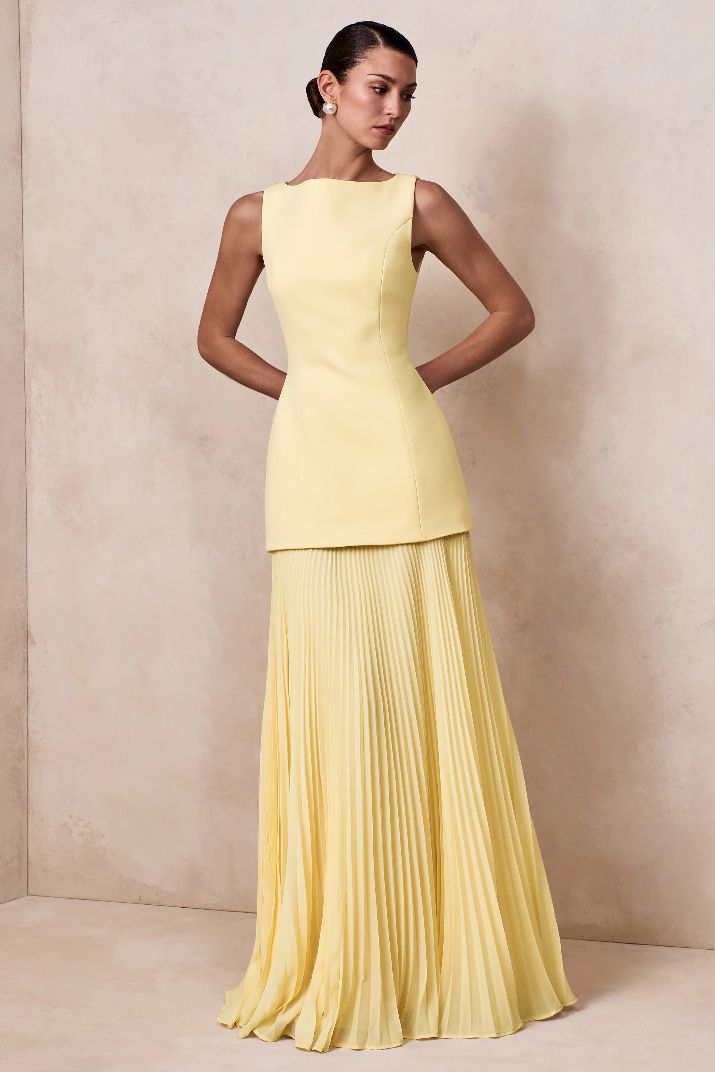 Hadley | Robe longue citron à décolleté bateau avec taille basse - Image 3