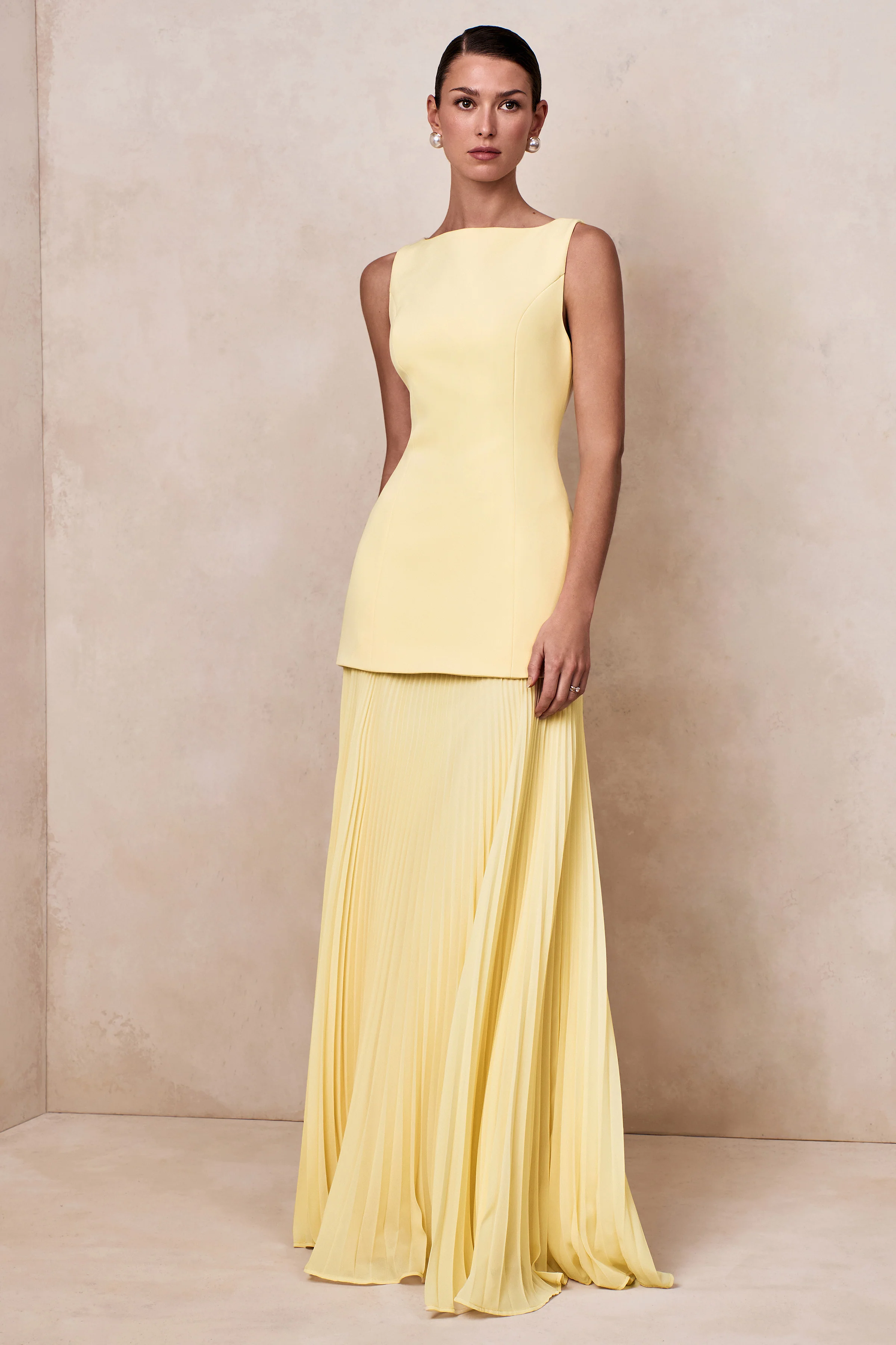 Hadley | Robe longue citron à décolleté bateau avec taille basse - Image 5