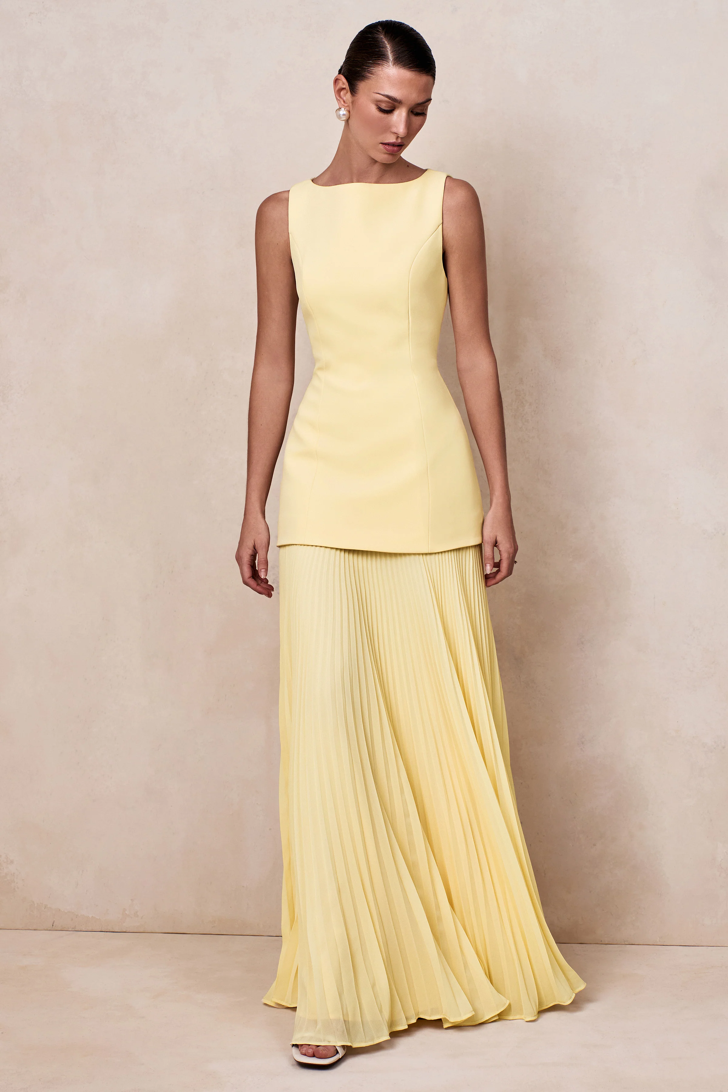 Hadley | Robe longue citron à décolleté bateau avec taille basse - Image 6