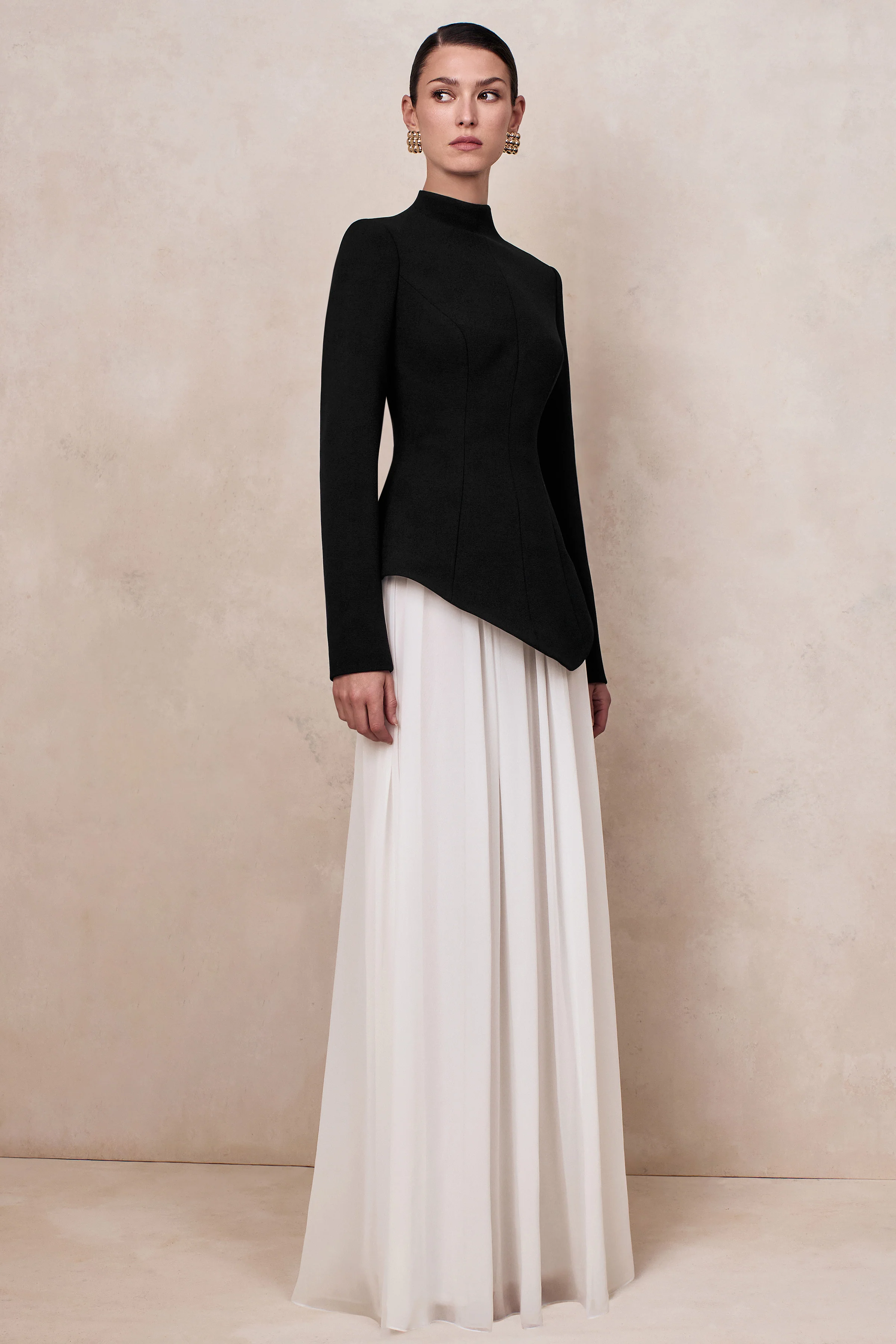 Halma | Robe longue noir et blanc à encolure haute avec taille basse - Image 4