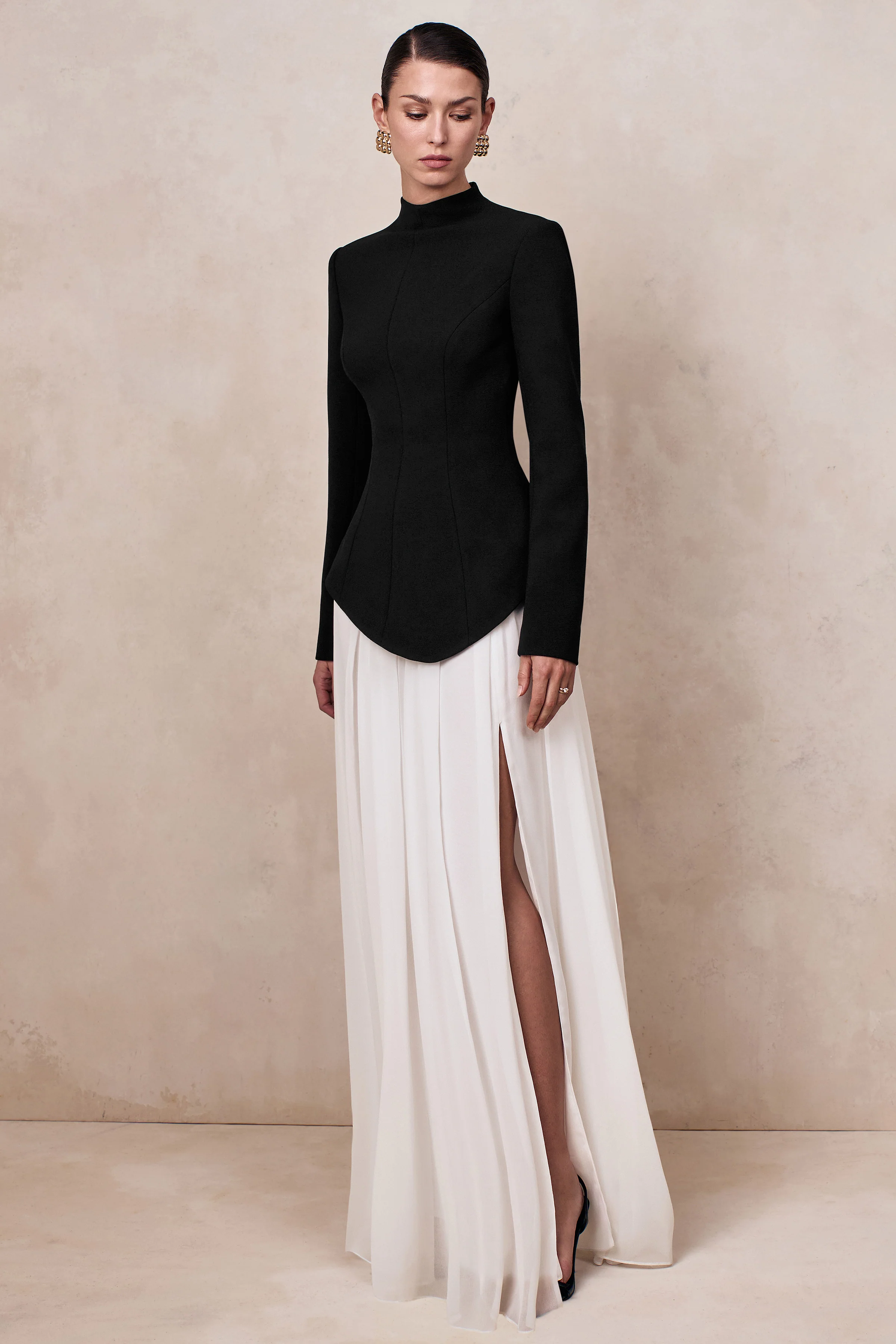 Halma | Robe longue noir et blanc à encolure haute avec taille basse - Image 5