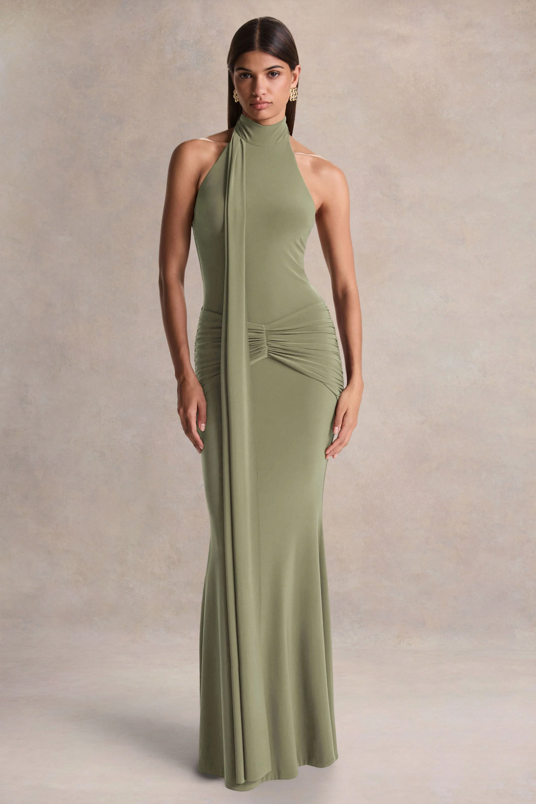 Hyla | Robe longue verte à encolure haute avec détail d’écharpe - Image 4