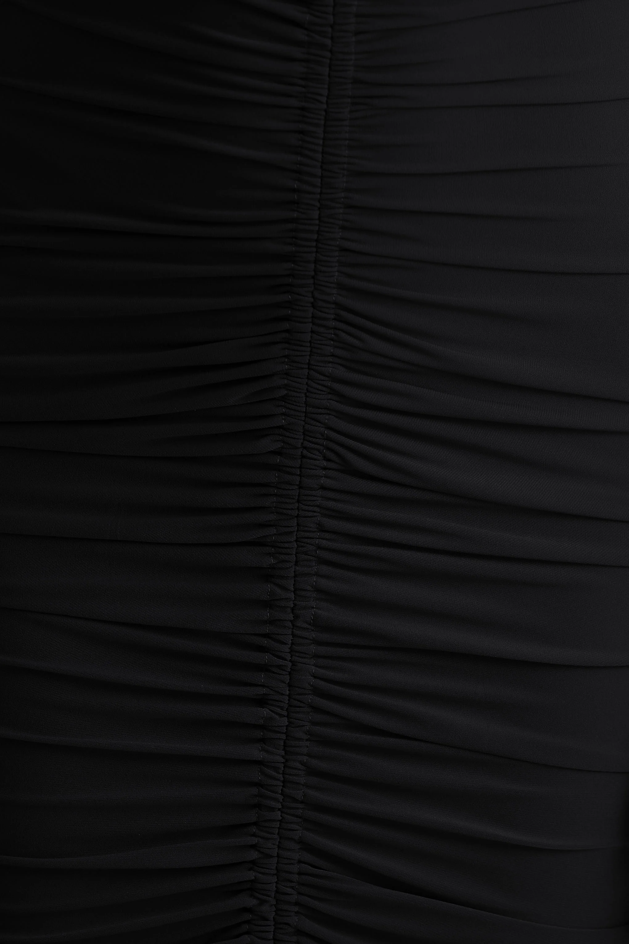 Jewel | Robe longue noire à décolleté plongeant avec fente frontale et détails froncés - Image 6