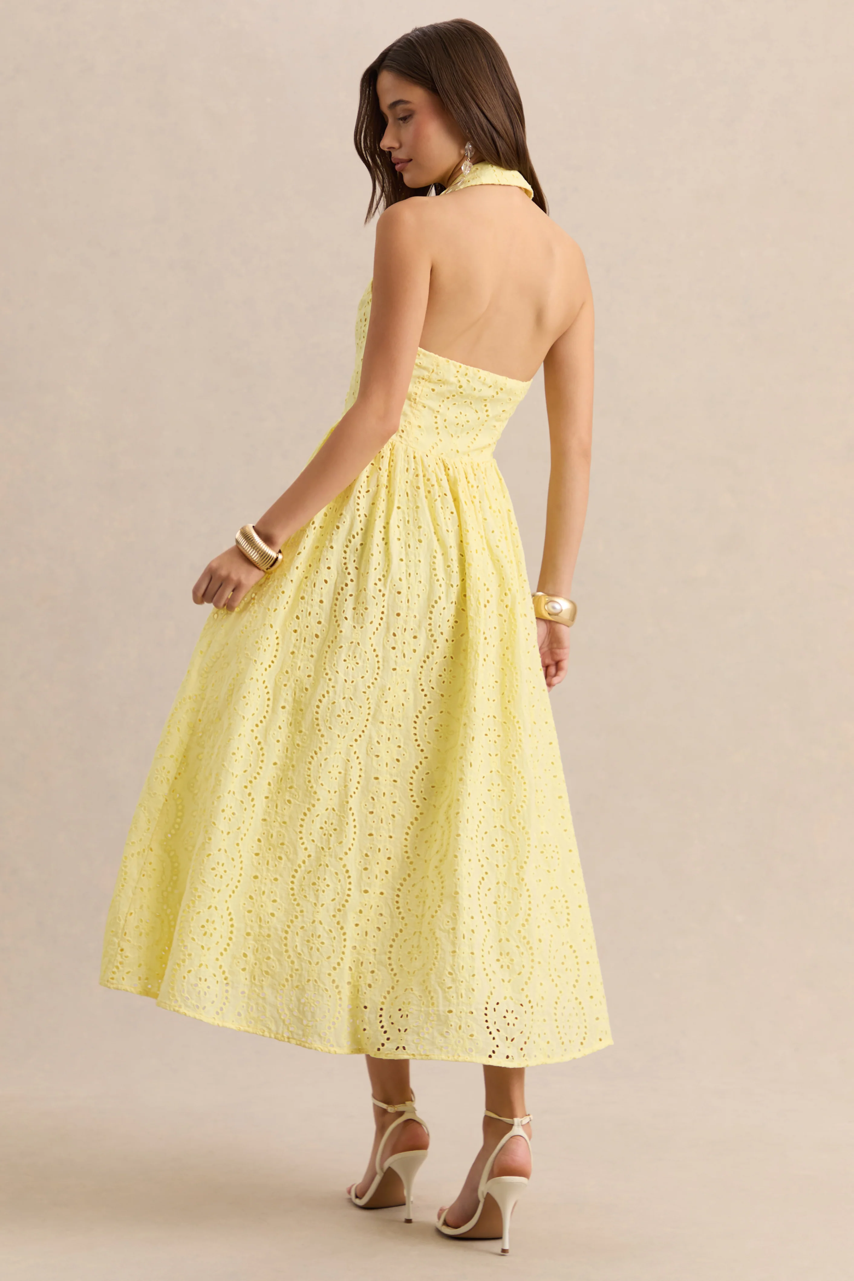 Jezebel | Robe mi-longue jaune à col avec décolleté plongeant en dentelle - Image 2