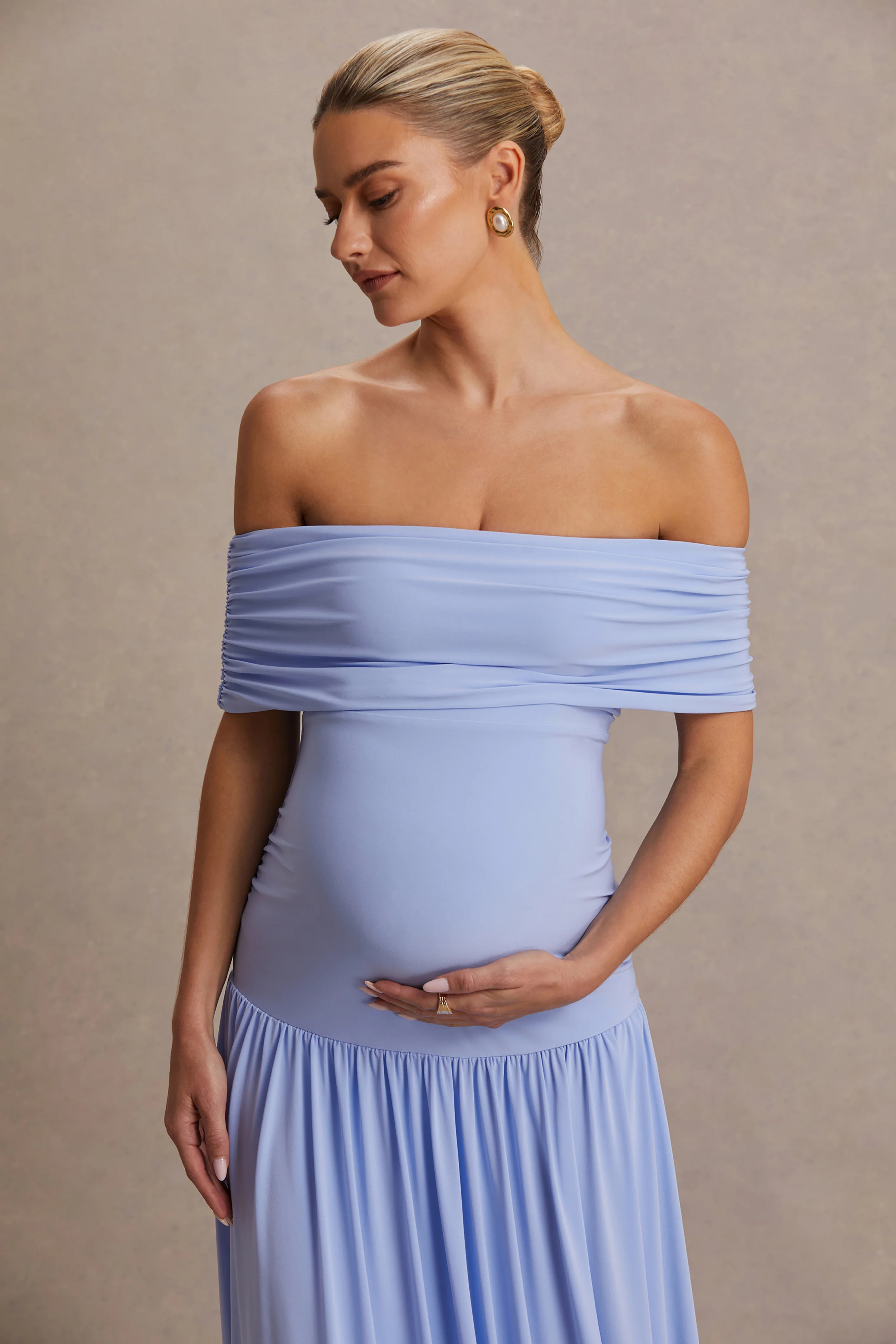 Juliette | Robe longue bleu poudré à encolure bardot et taille basse - Image 6