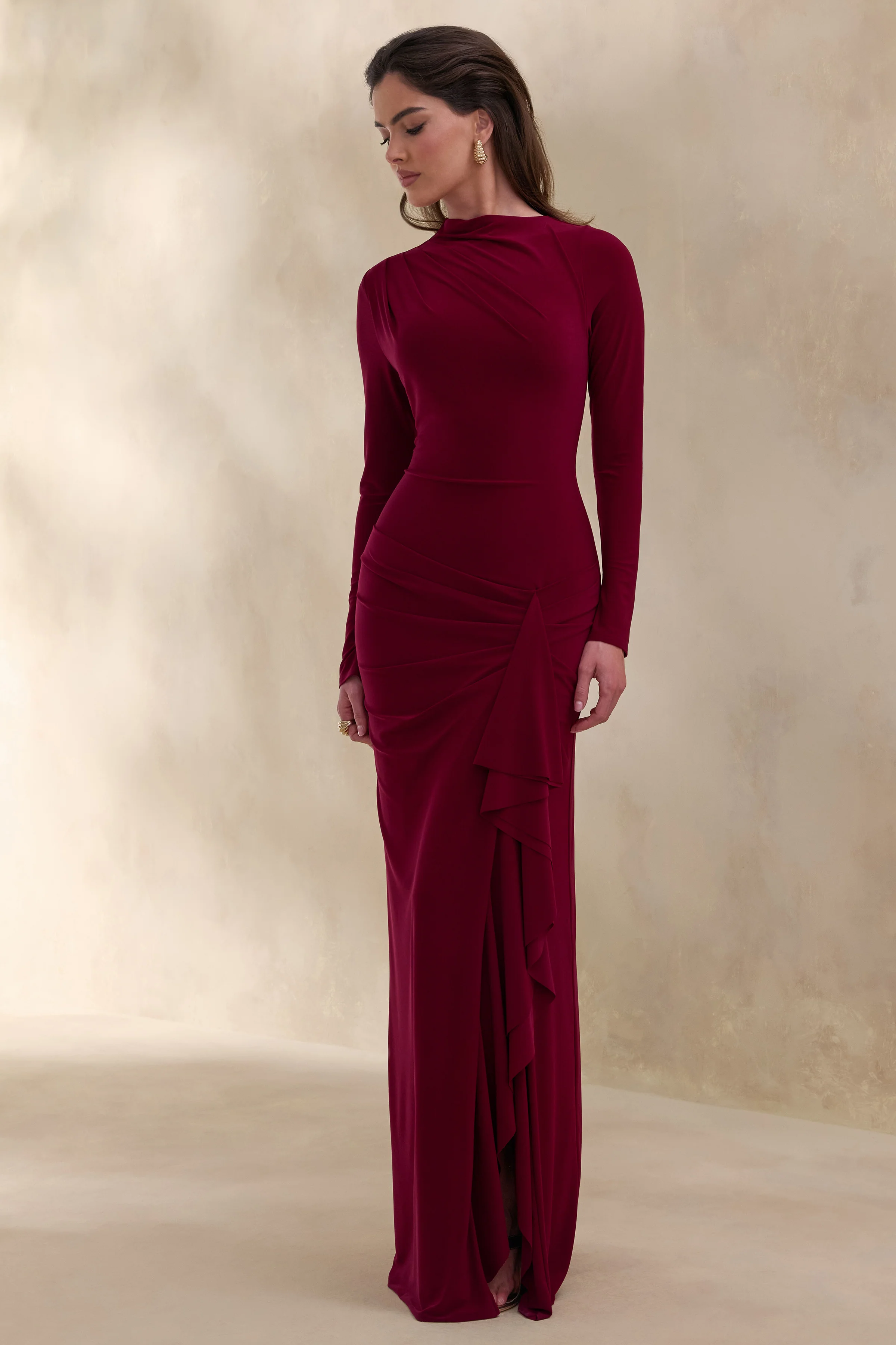 Karessa | Robe longue baie à encolure haute avec détails froncés et fente haute à l’avant - Image 5