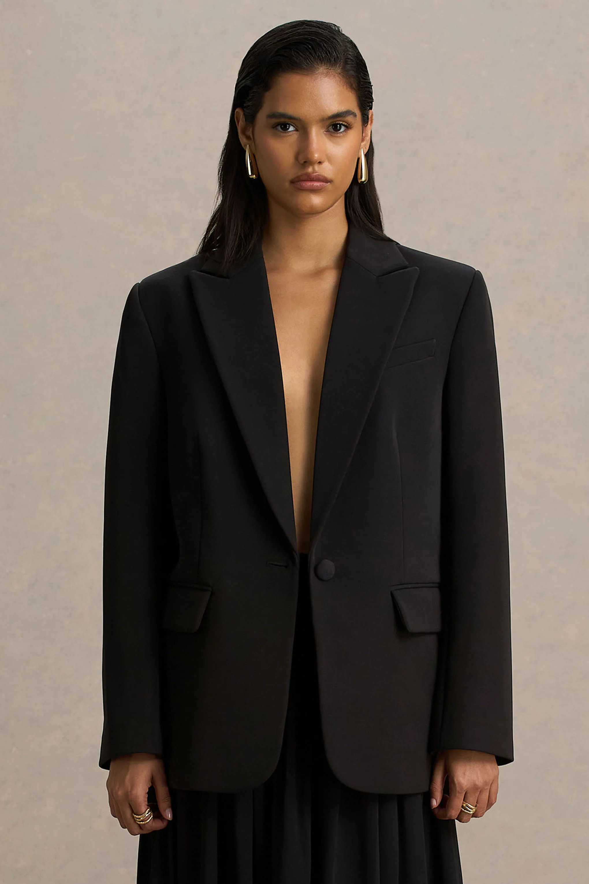 Katherine | Veste tailleur noire à décolleté plongeant