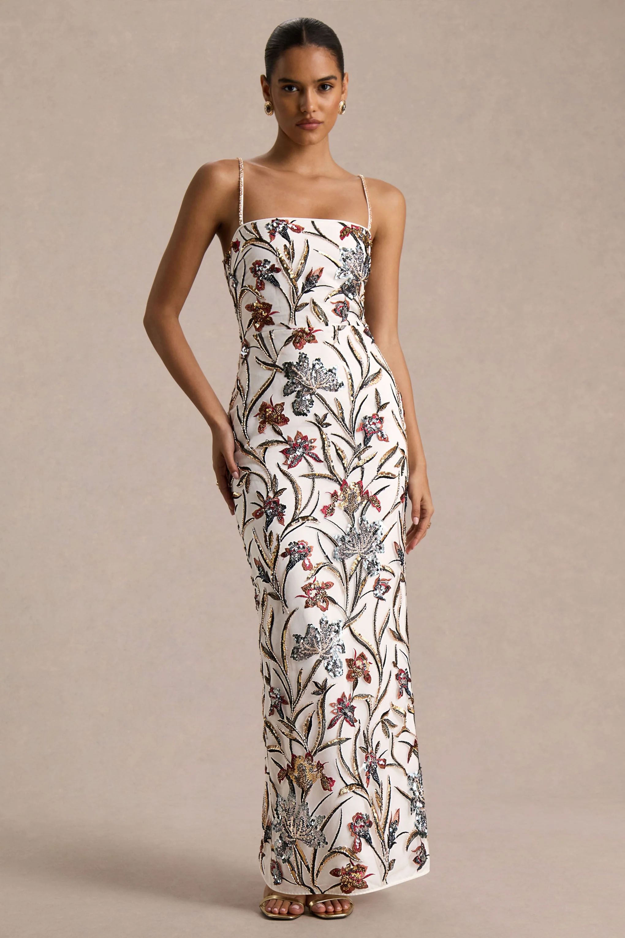 Kyle | Robe Longue Crème à Encolure Carrée Ornée de Sequins et de Fleurs
