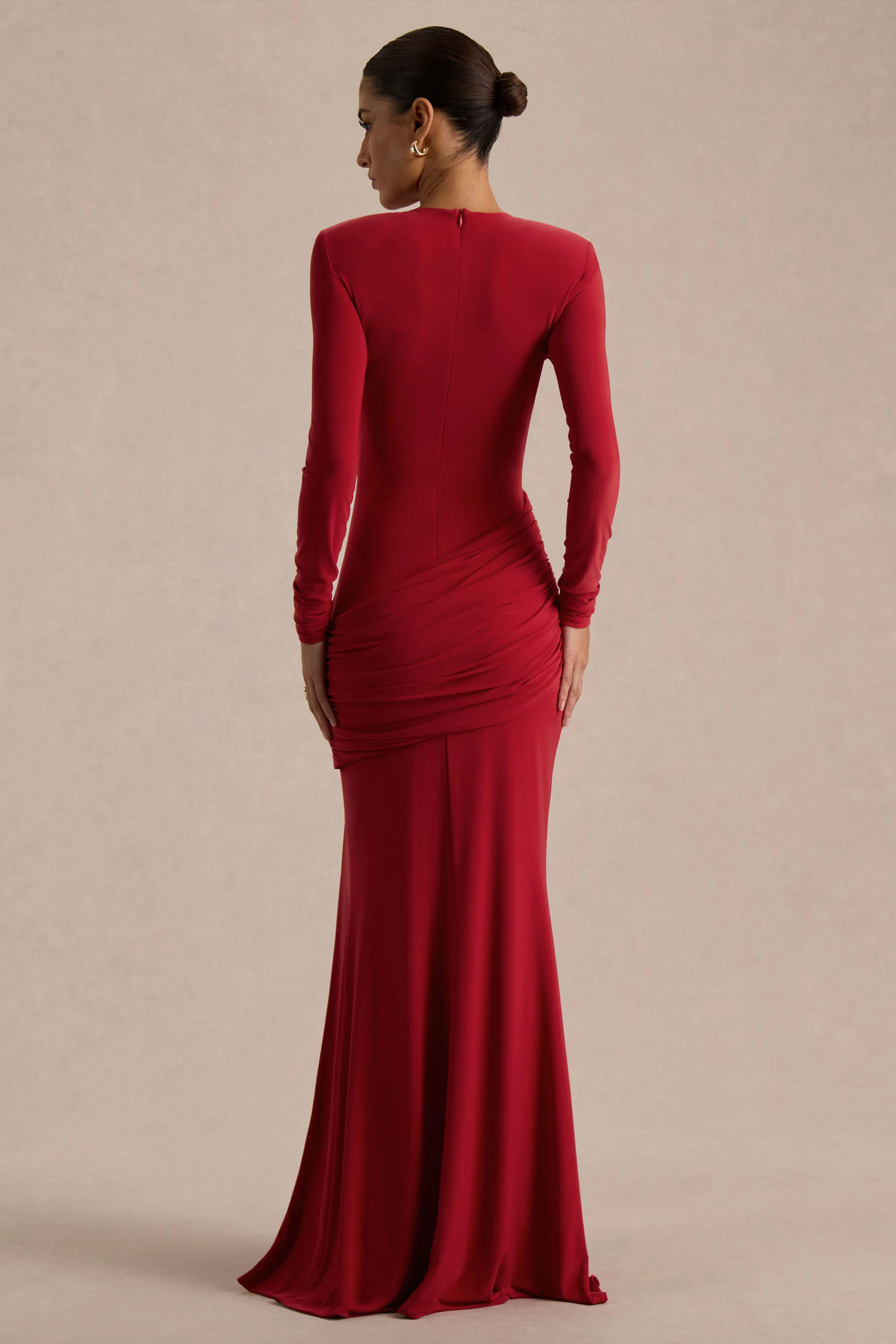 Liora | Robe longue rouge à col montant avec fente avant haute - Image 2