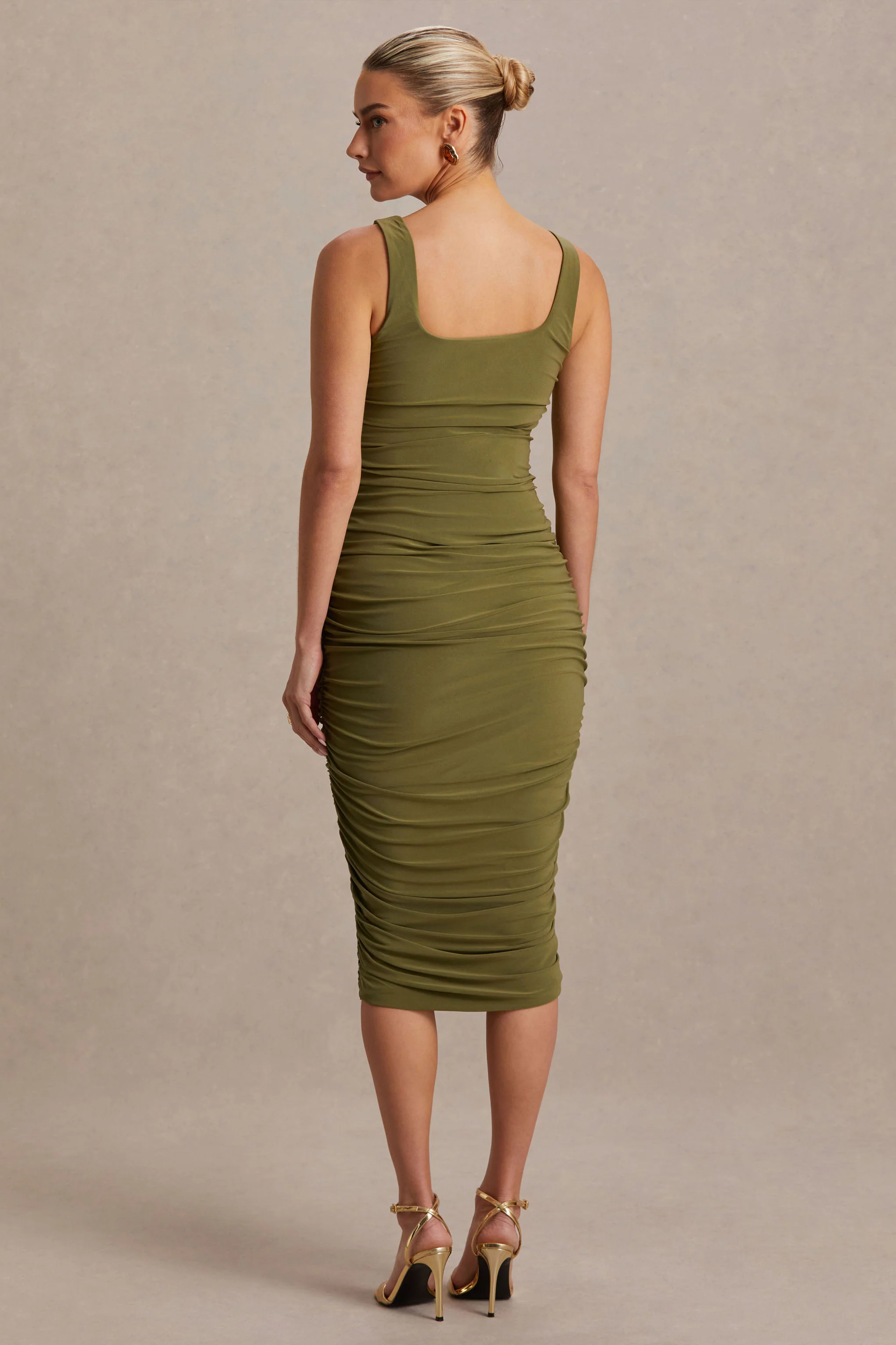 Lisbon | Robe de maternité mi-longue olive à décolleté carré et fronces - Image 2