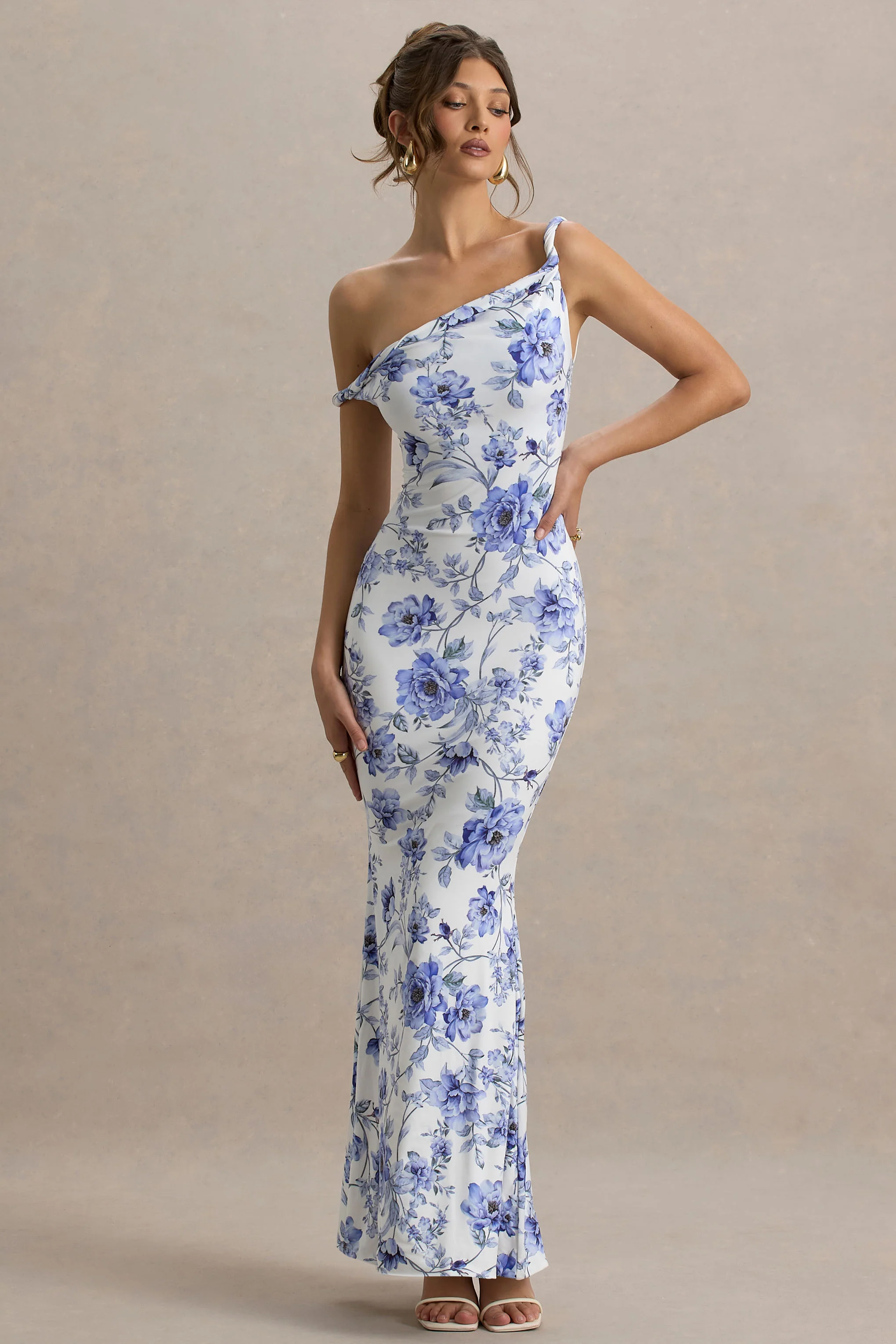 Lita | Robe longue asymétrique torsadée à imprimé floral bleu - Image 4