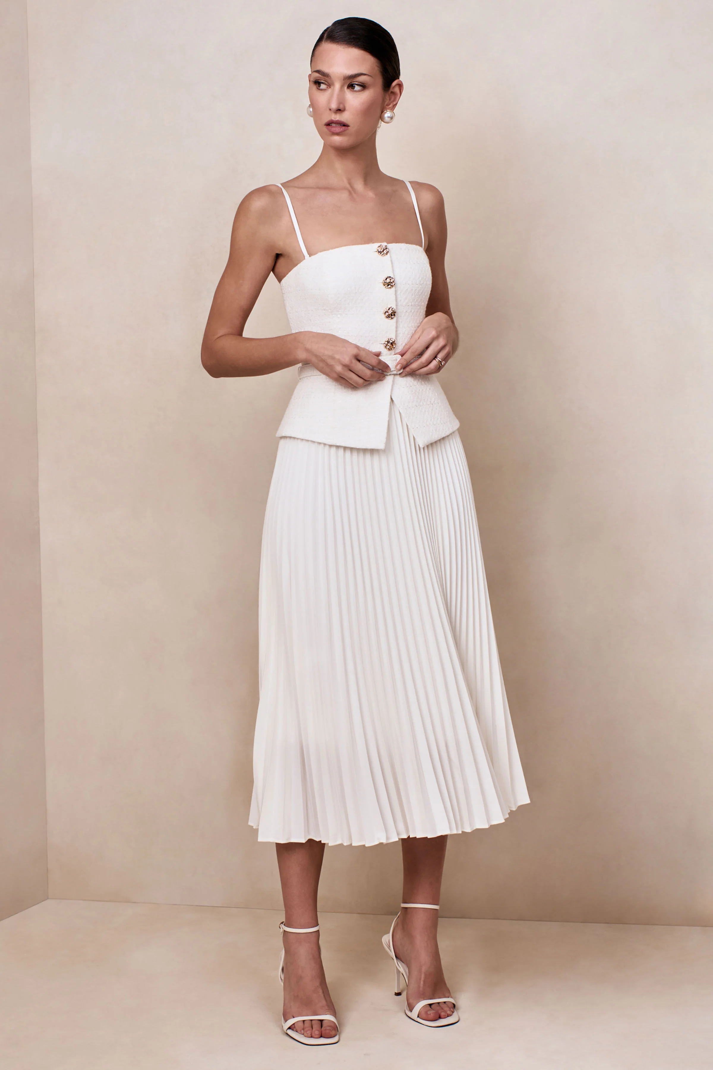 Lizzy | Robe mi-longue crème à encolure carrée avec jupe plissée - Image 7