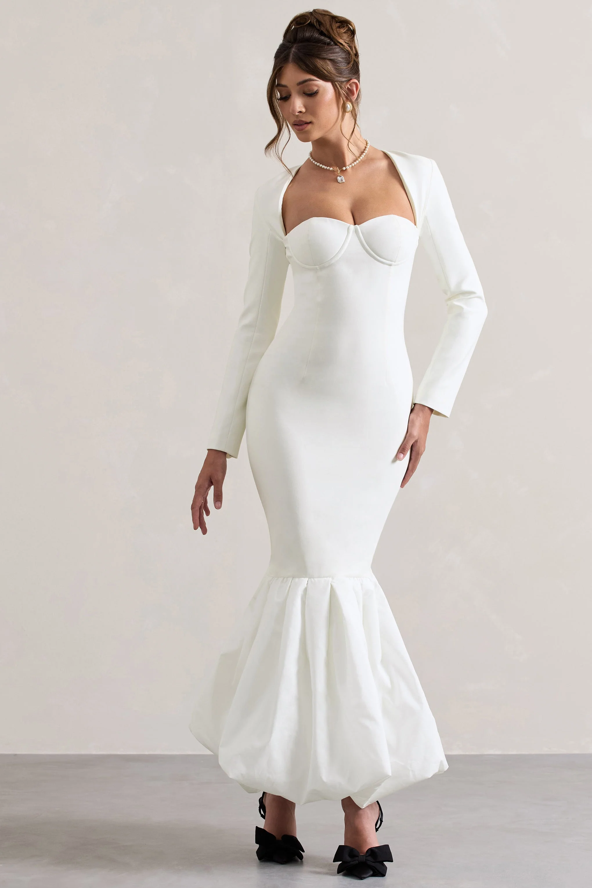 London | Robe longue crème encolure en coeur et longueur volumineuse - Image 4