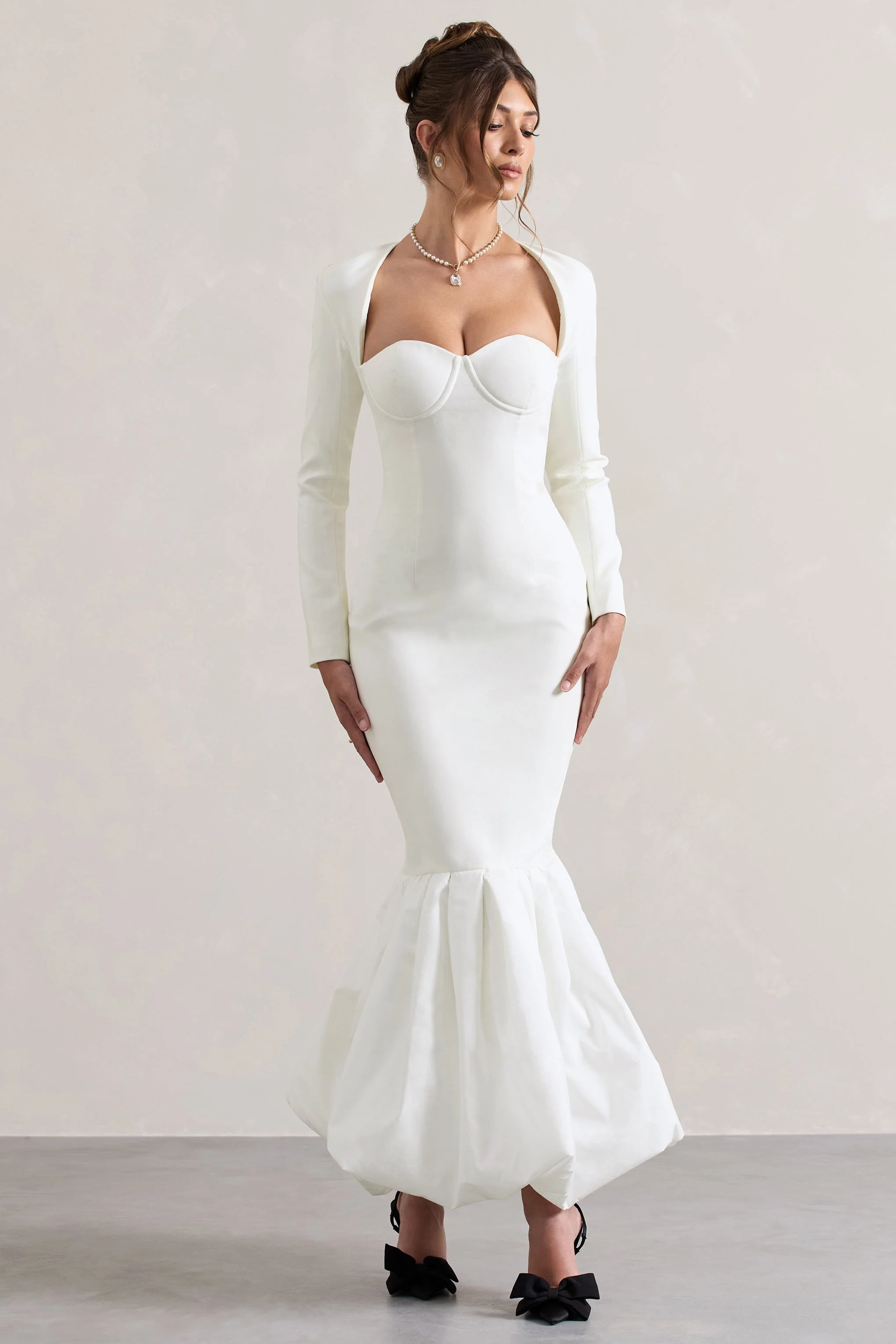 London | Robe longue crème encolure en coeur et longueur volumineuse - Image 5