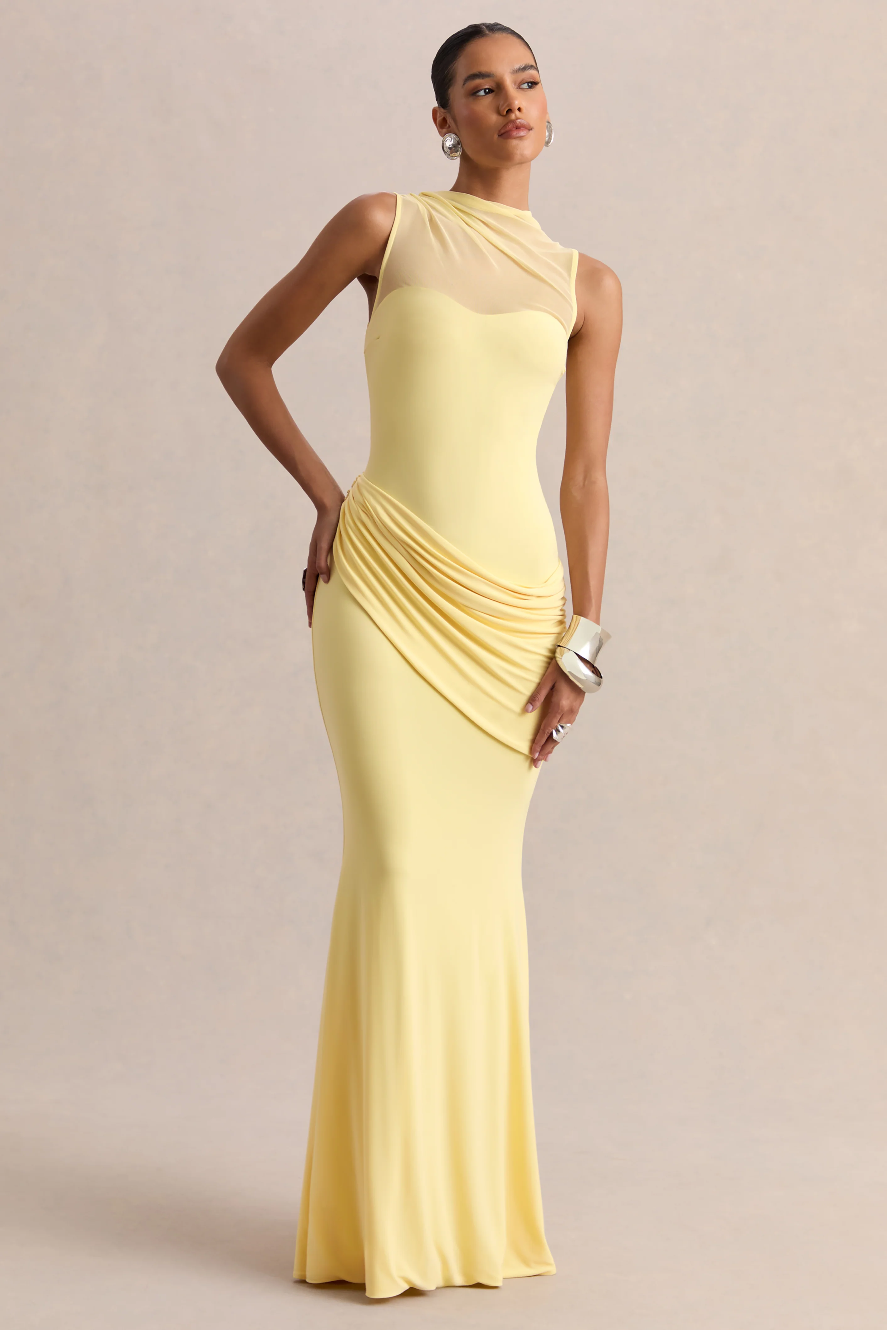 Lyssy | Robe longue citron à encolure haute avec détail en mesh - Image 5