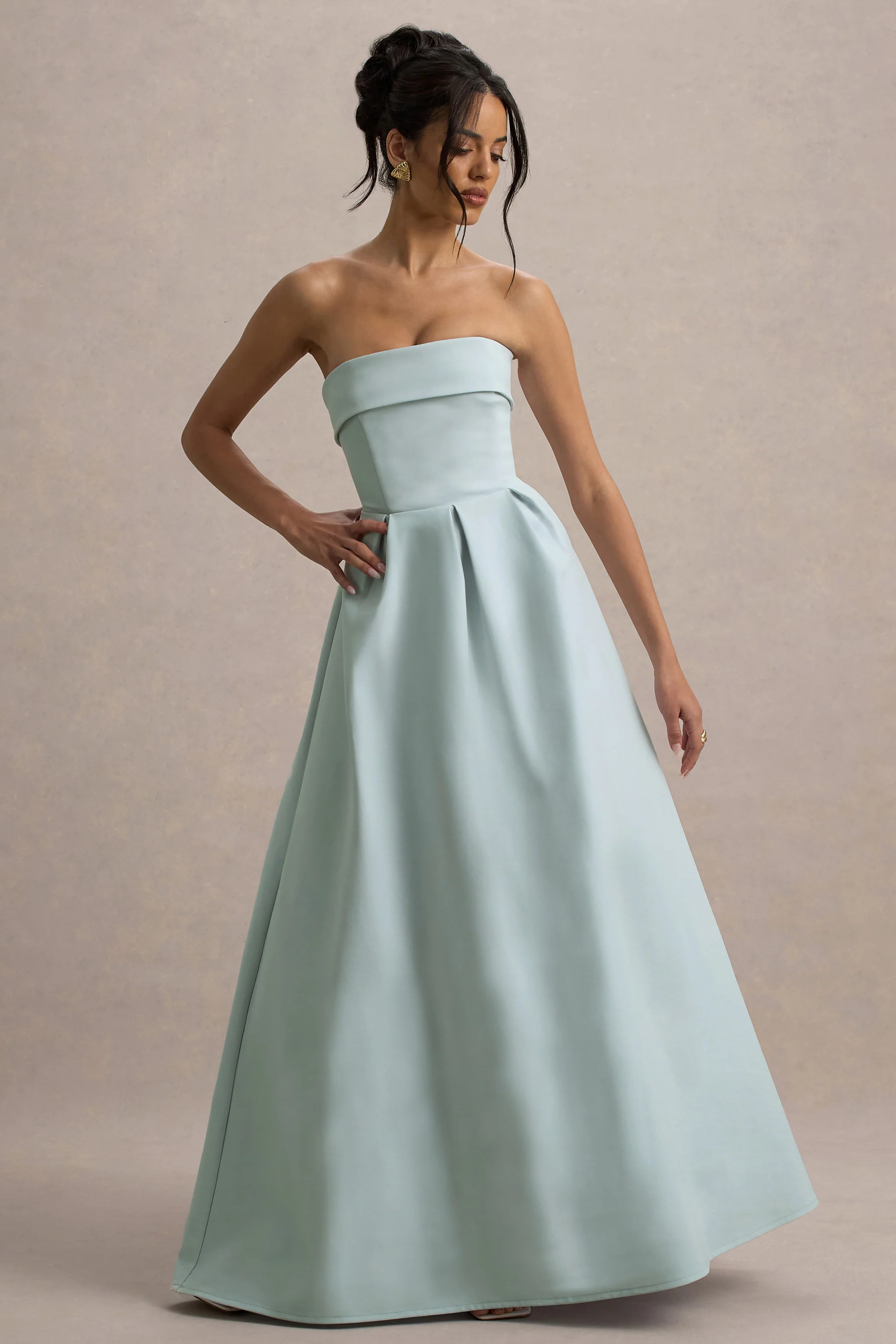 Maddalena | Robe Longue Patineuse Bleu Poudré à Décolleté Bandeau - Image 6
