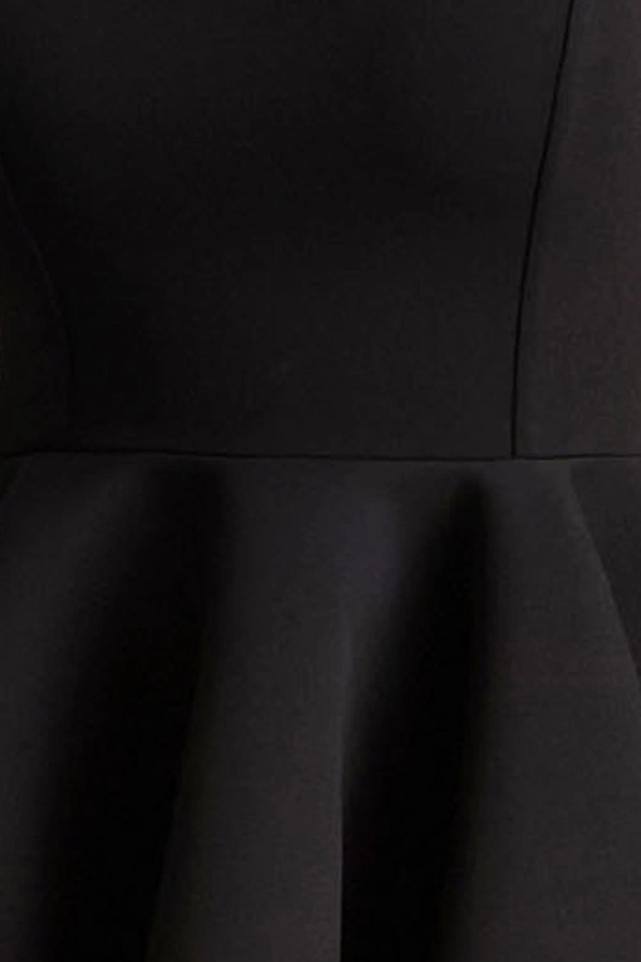 Malia | Mini-robe noire patineuse à encolure en cœur - Image 6