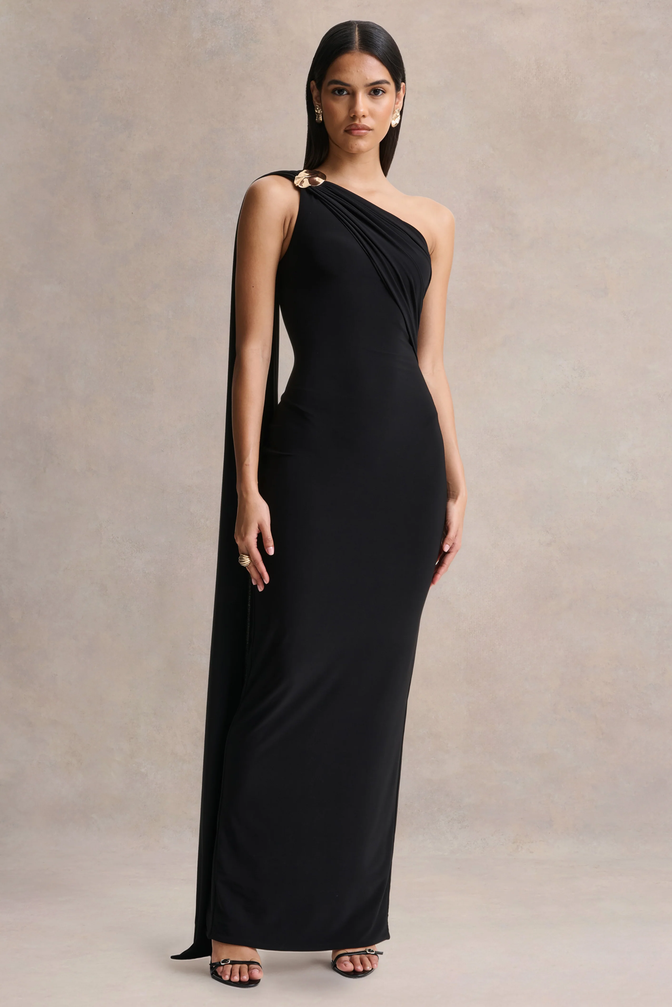 Mandy | Robe longue noire à encolure asymétrique - Image 5