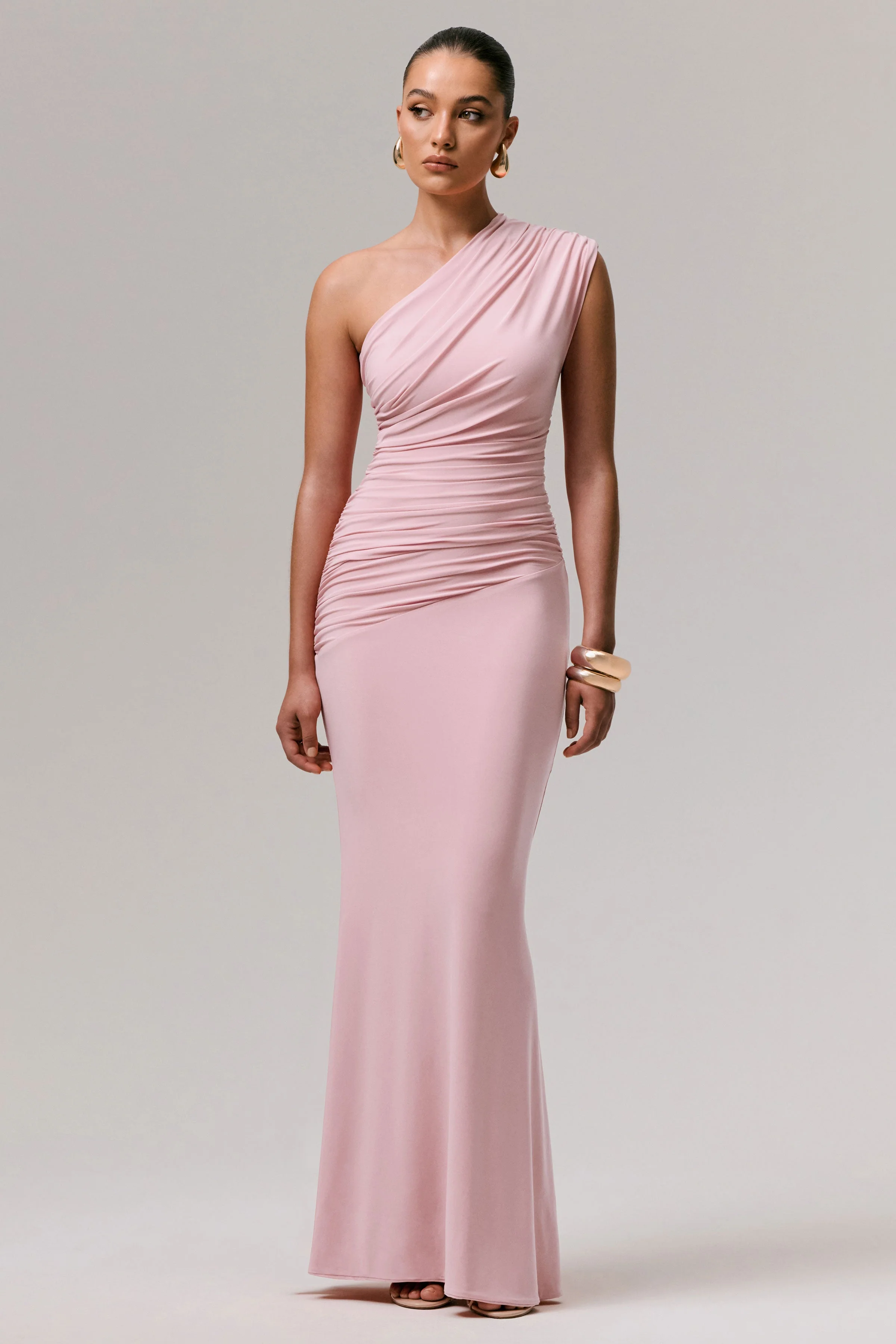 Mardi | Robe longue asymétrique rose avec fronces - Image 5